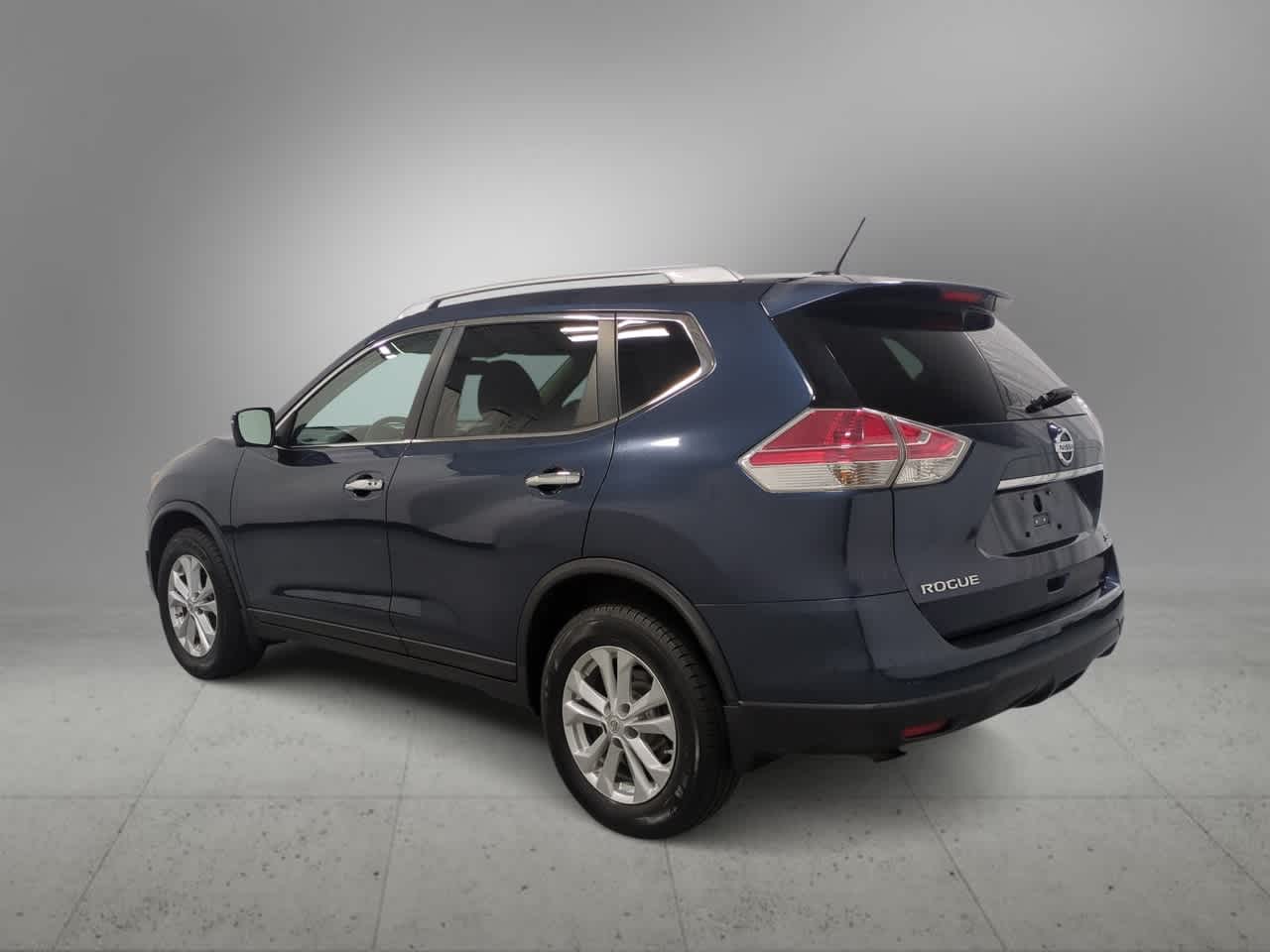 Thumbnail: 2016 Nissan Rogue - 6