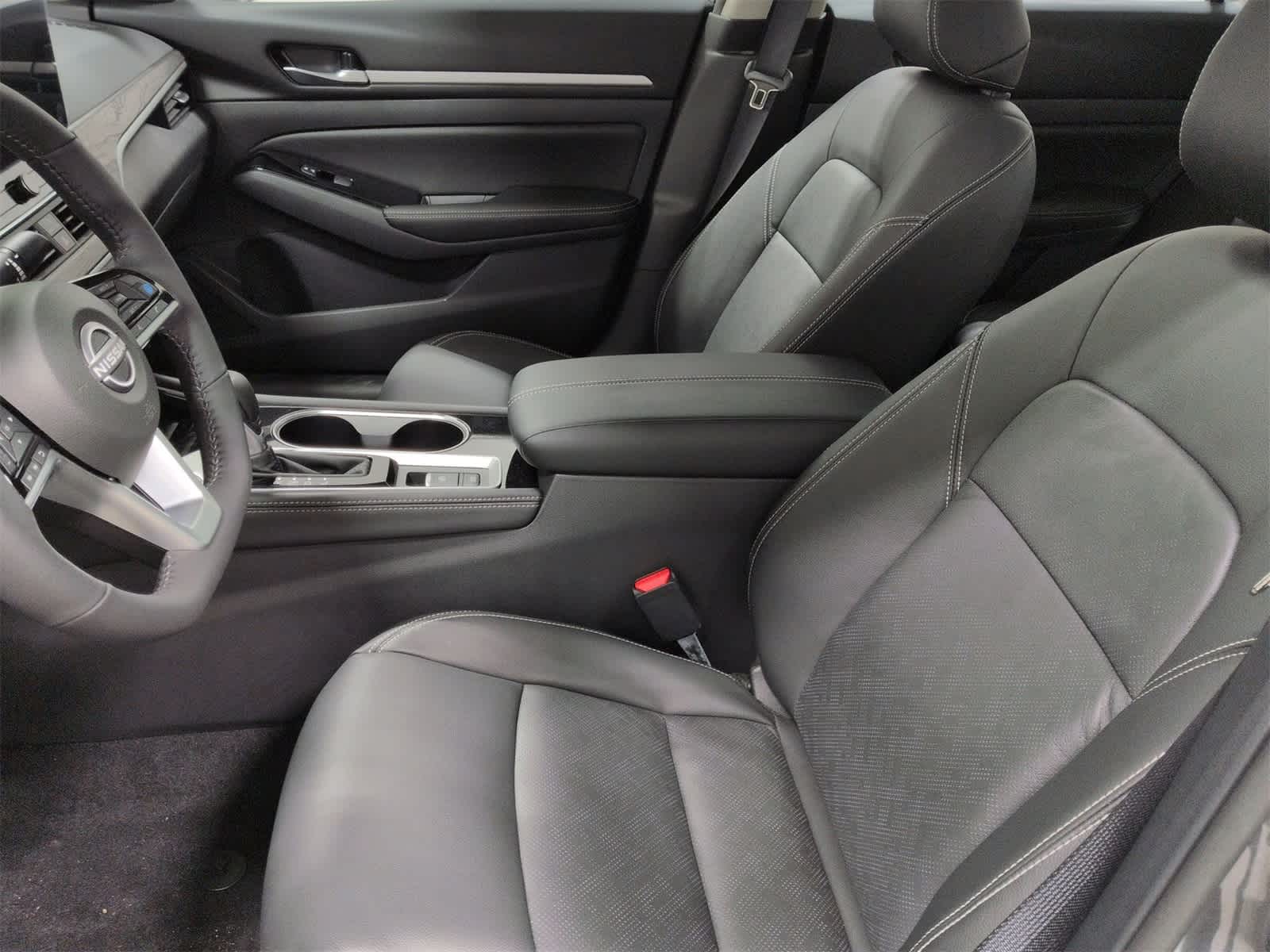 Thumbnail: 2025 Nissan Altima - 17