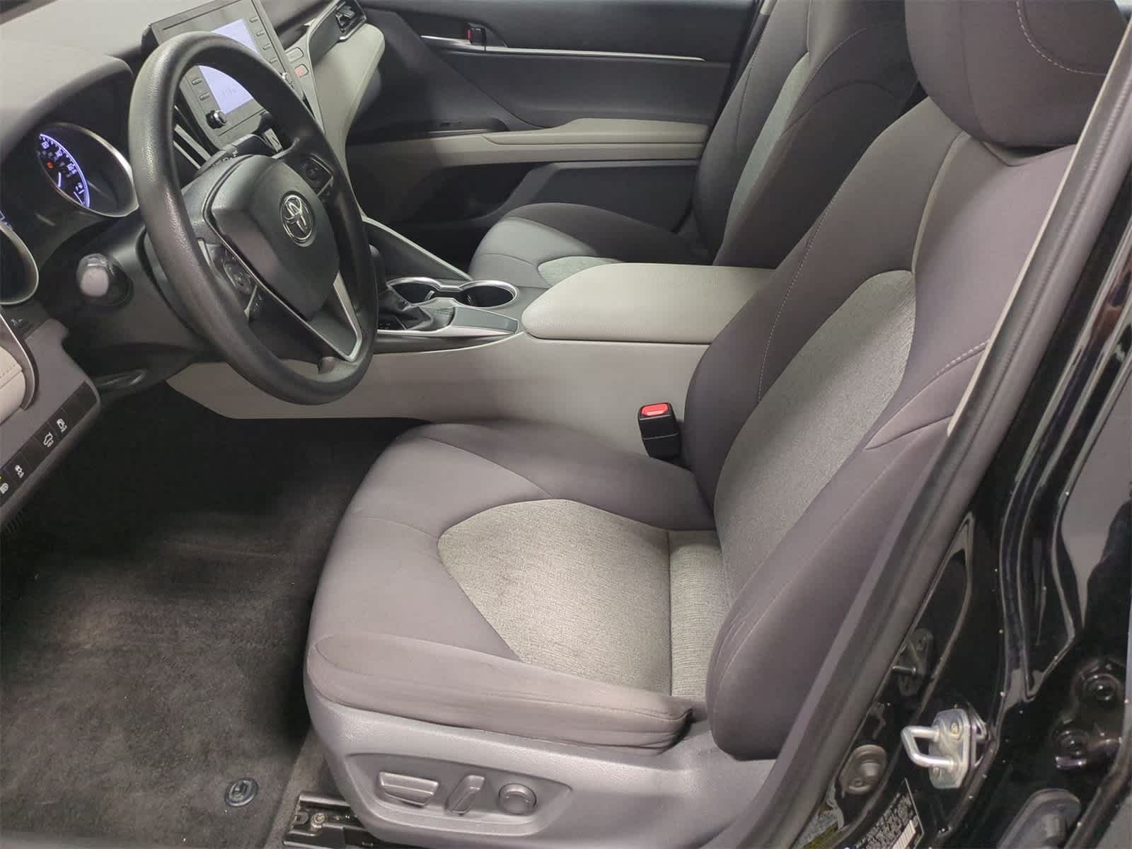 Thumbnail: 2021 Toyota Camry - 15