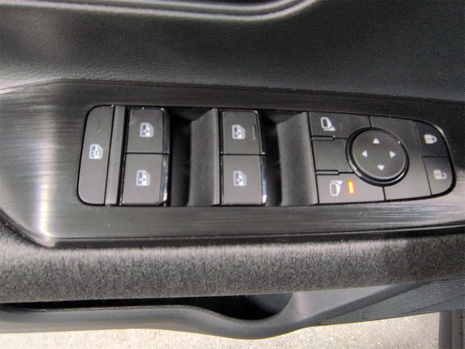 Thumbnail: 2026 Nissan Kicks - 10