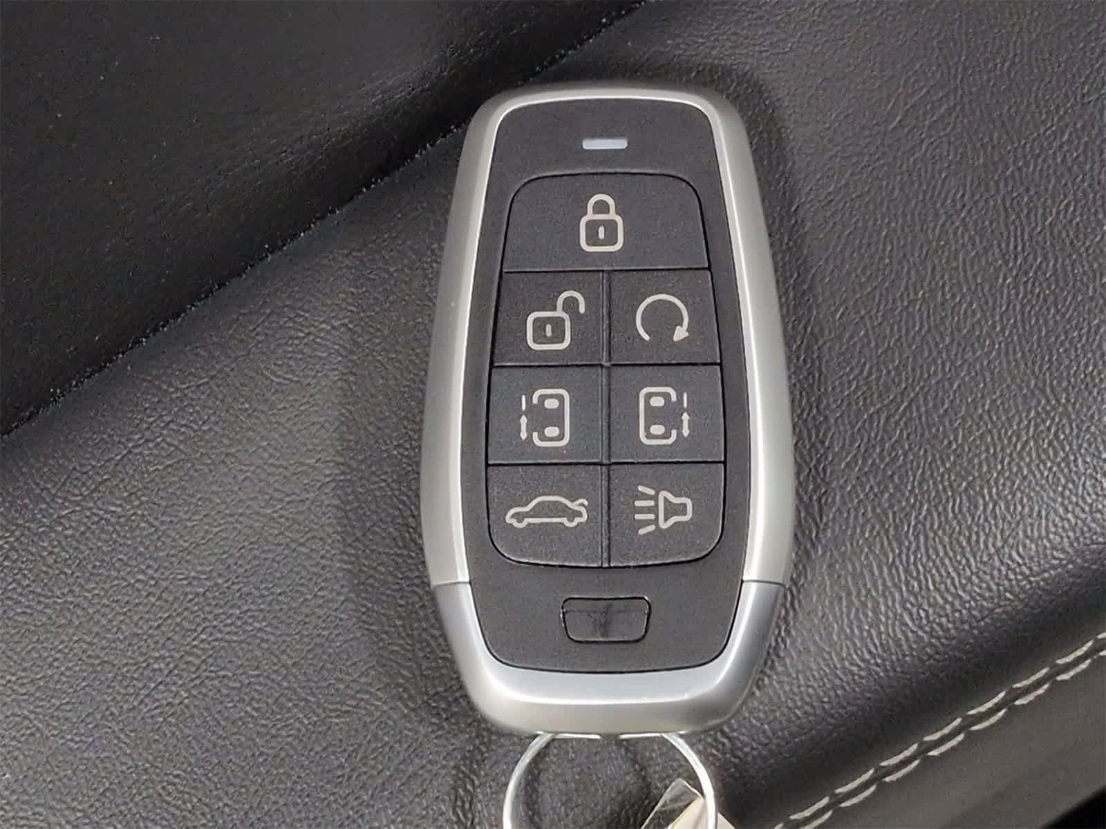 Thumbnail: 2025 Chrysler Pacifica - 37