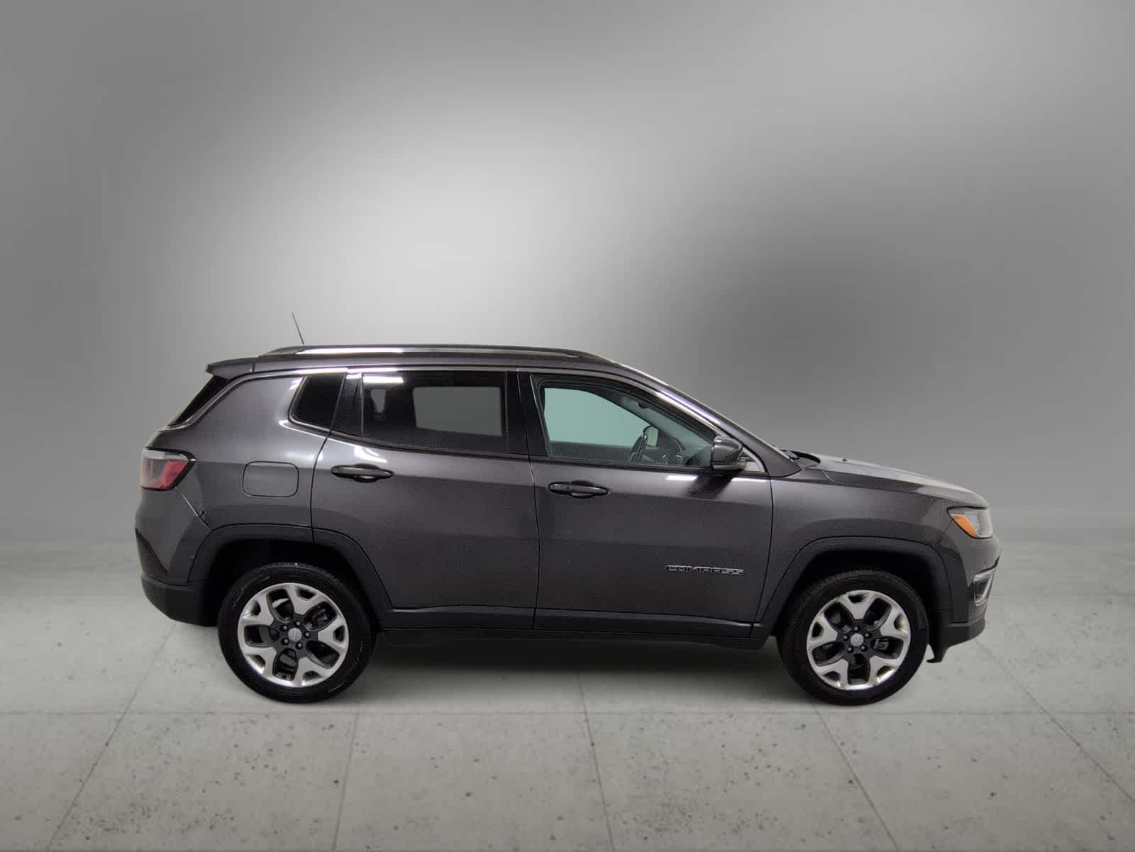 Thumbnail: 2020 Jeep Compass - 9