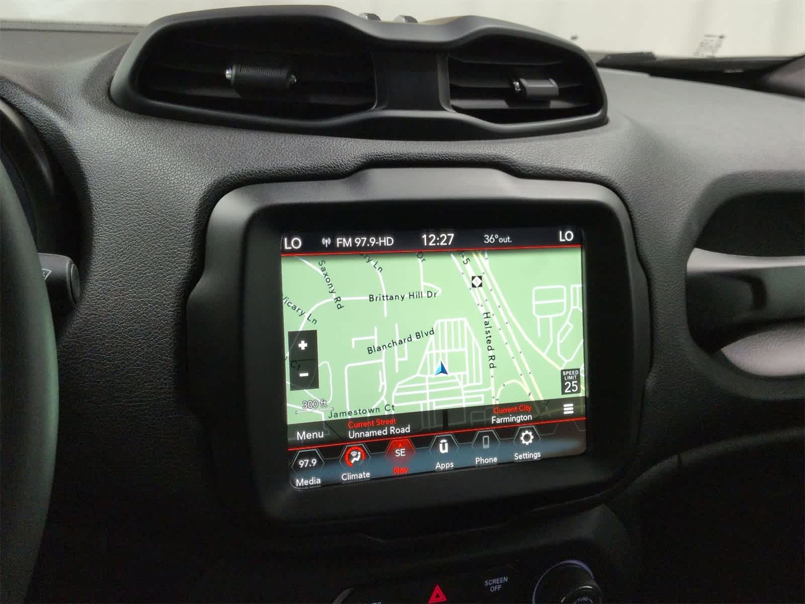 Thumbnail: 2023 Jeep Renegade - 29