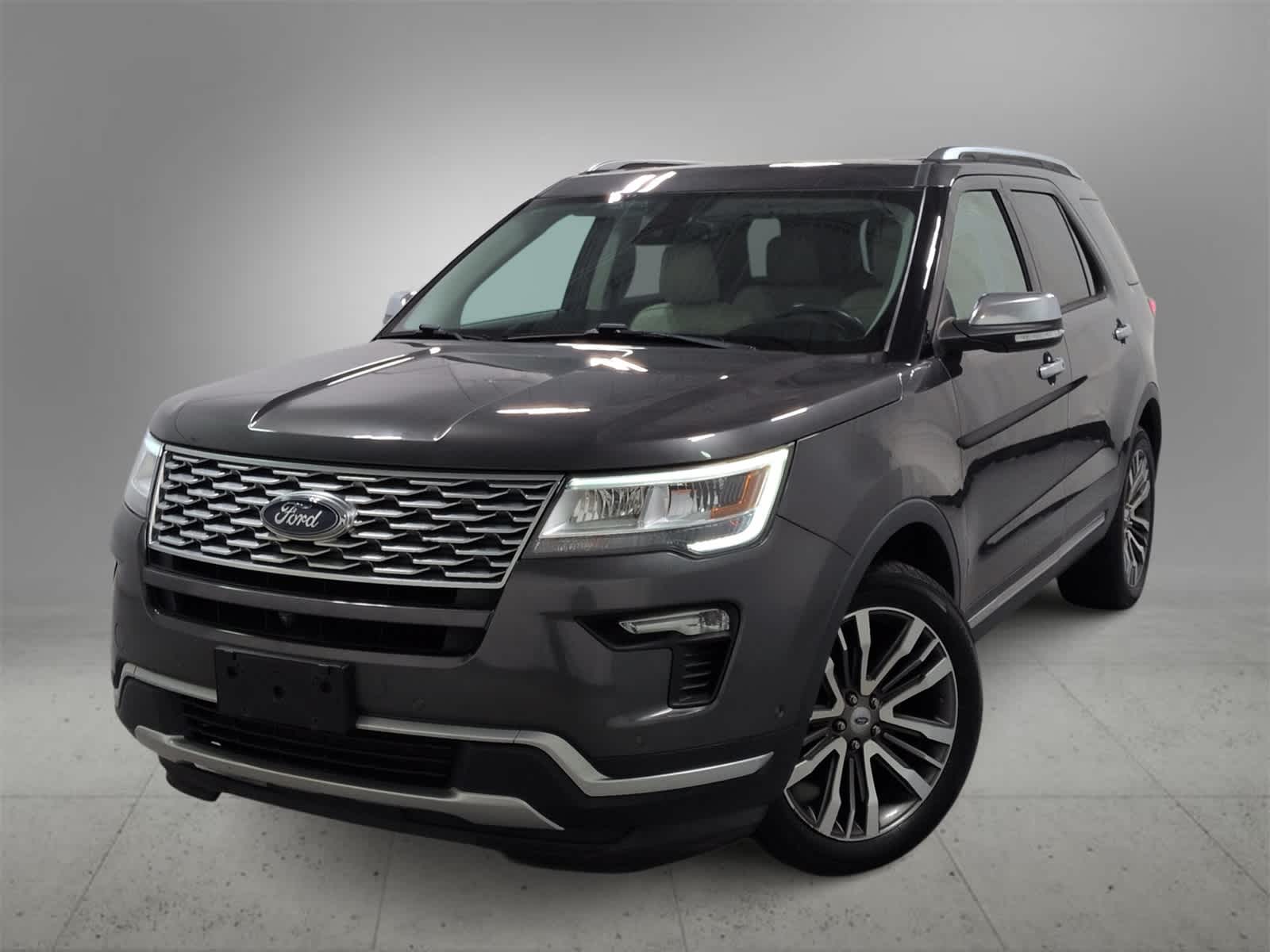 2018 Ford Explorer Platinum's photo
