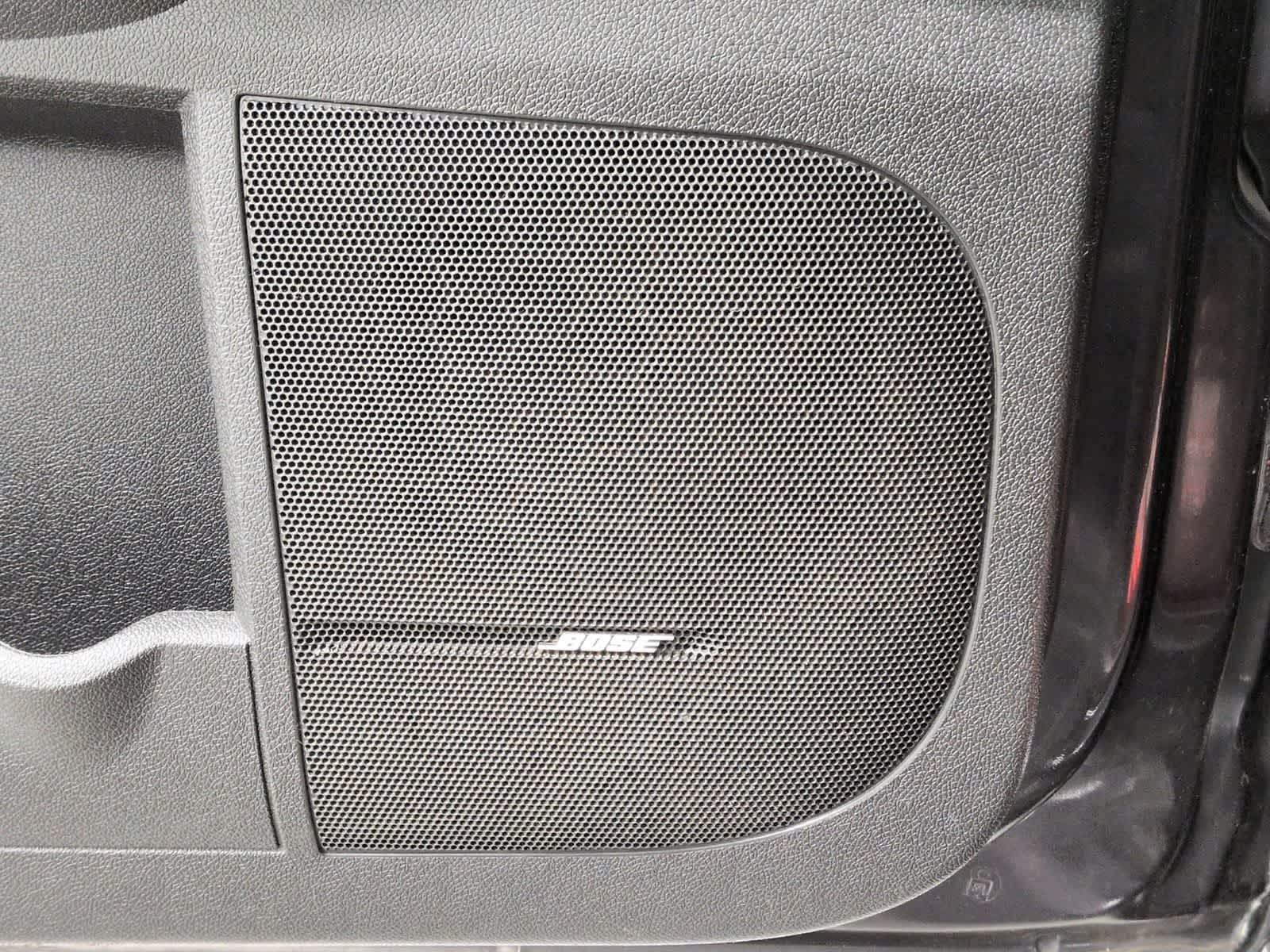 Thumbnail: 2016 GMC Acadia - 33