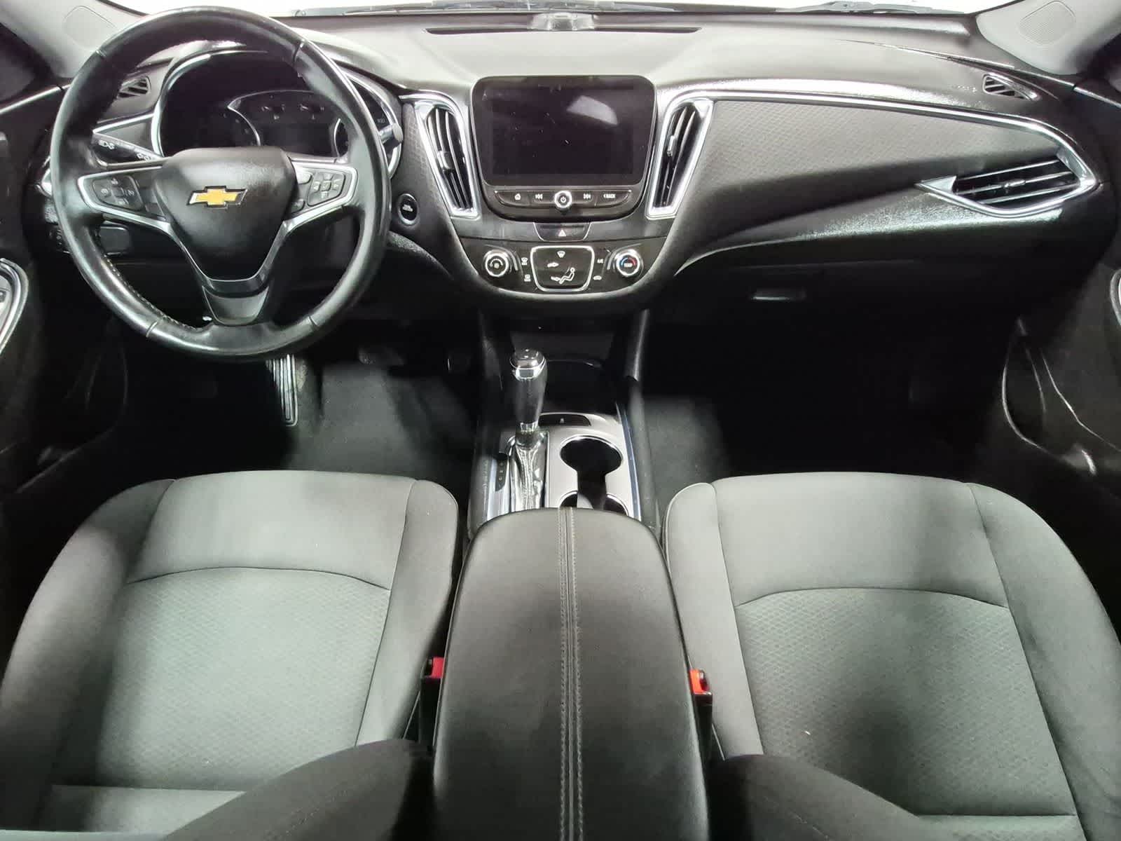 Thumbnail: 2018 Chevrolet Malibu - 16