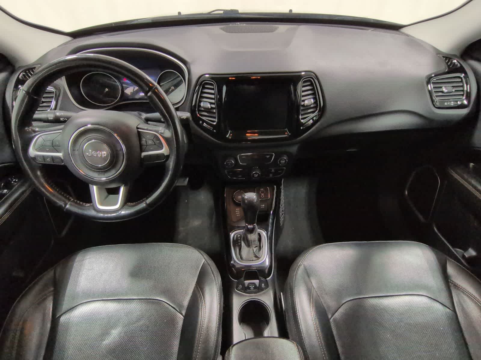 Thumbnail: 2020 Jeep Compass - 16
