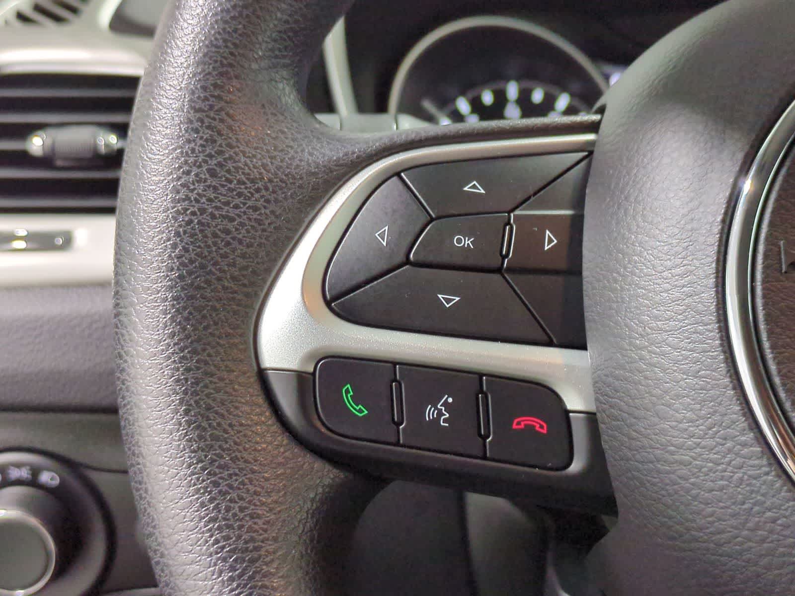 Thumbnail: 2018 Jeep Compass - 23