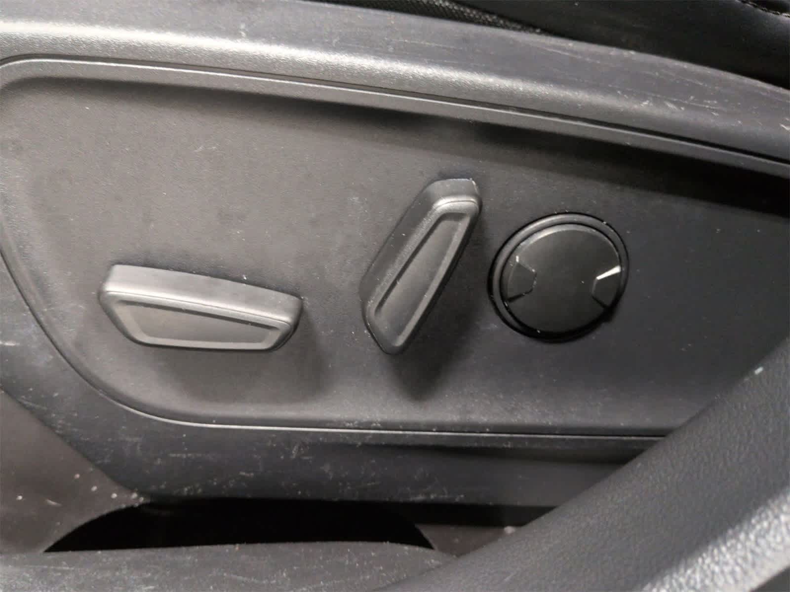 Thumbnail: 2025 Ford Escape - 18