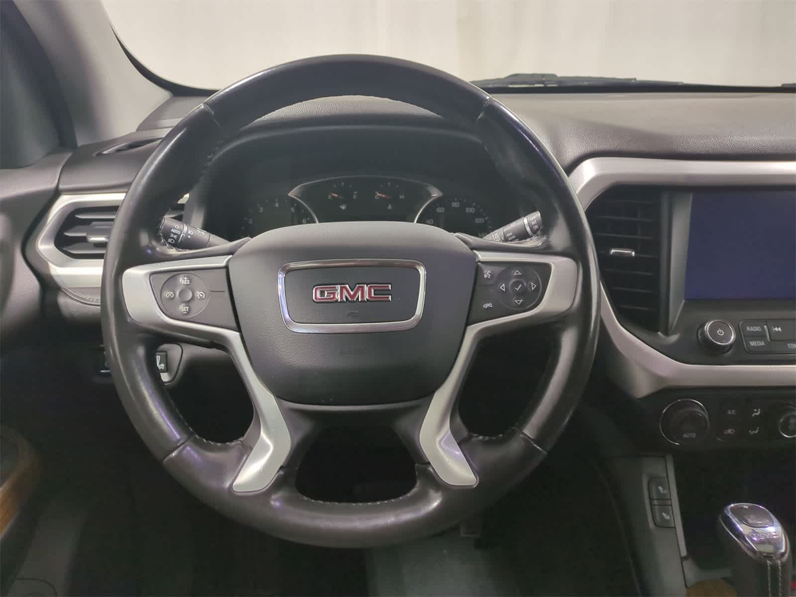 Thumbnail: 2019 GMC Acadia - 25