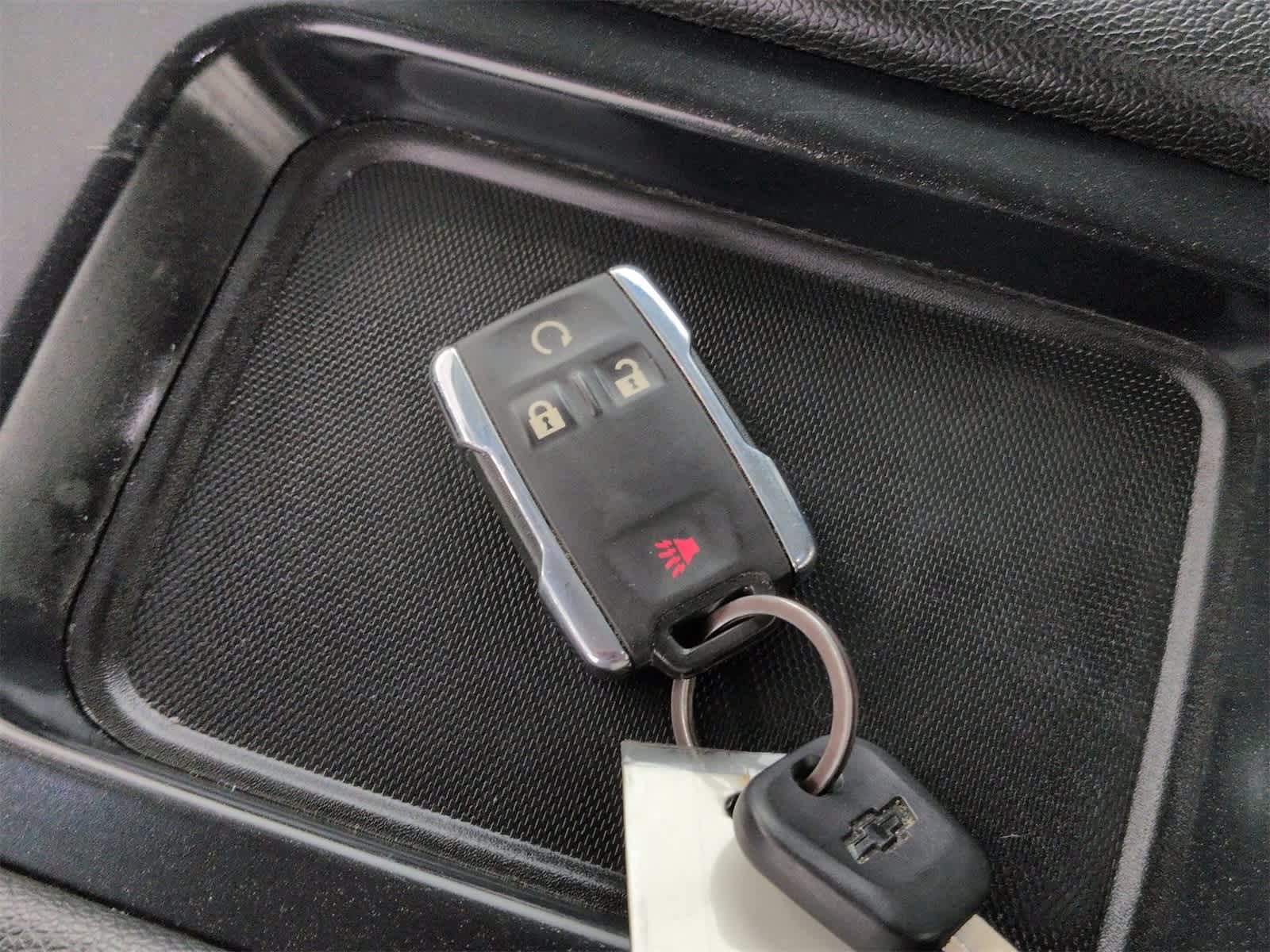 Thumbnail: 2017 Chevrolet Silverado 1500 - 36