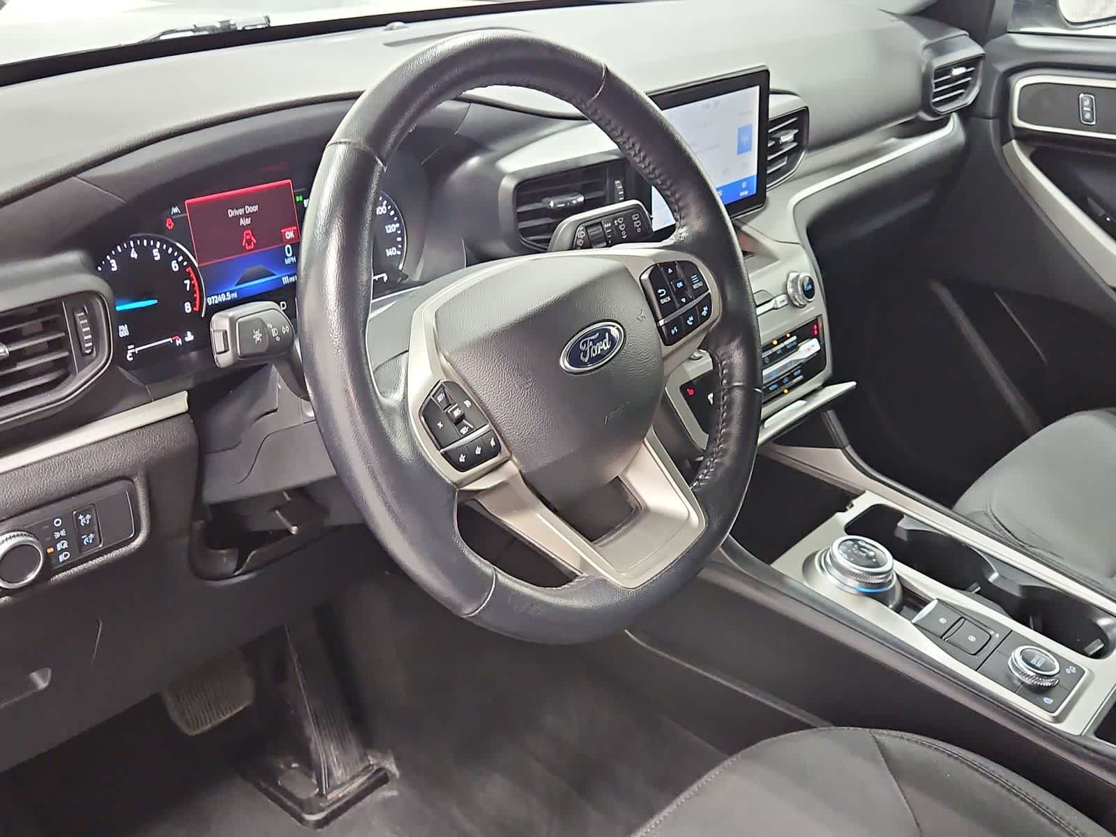 Thumbnail: 2022 Ford Explorer - 10