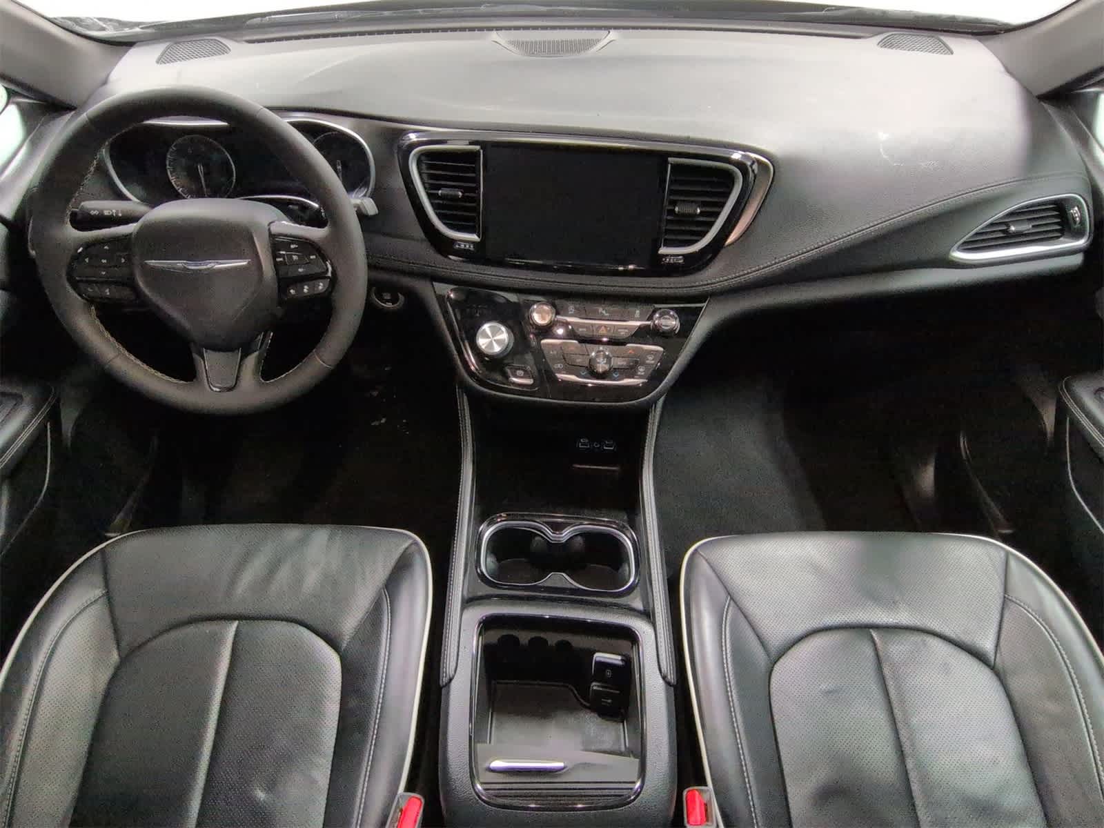 Thumbnail: 2025 Chrysler Pacifica - 16