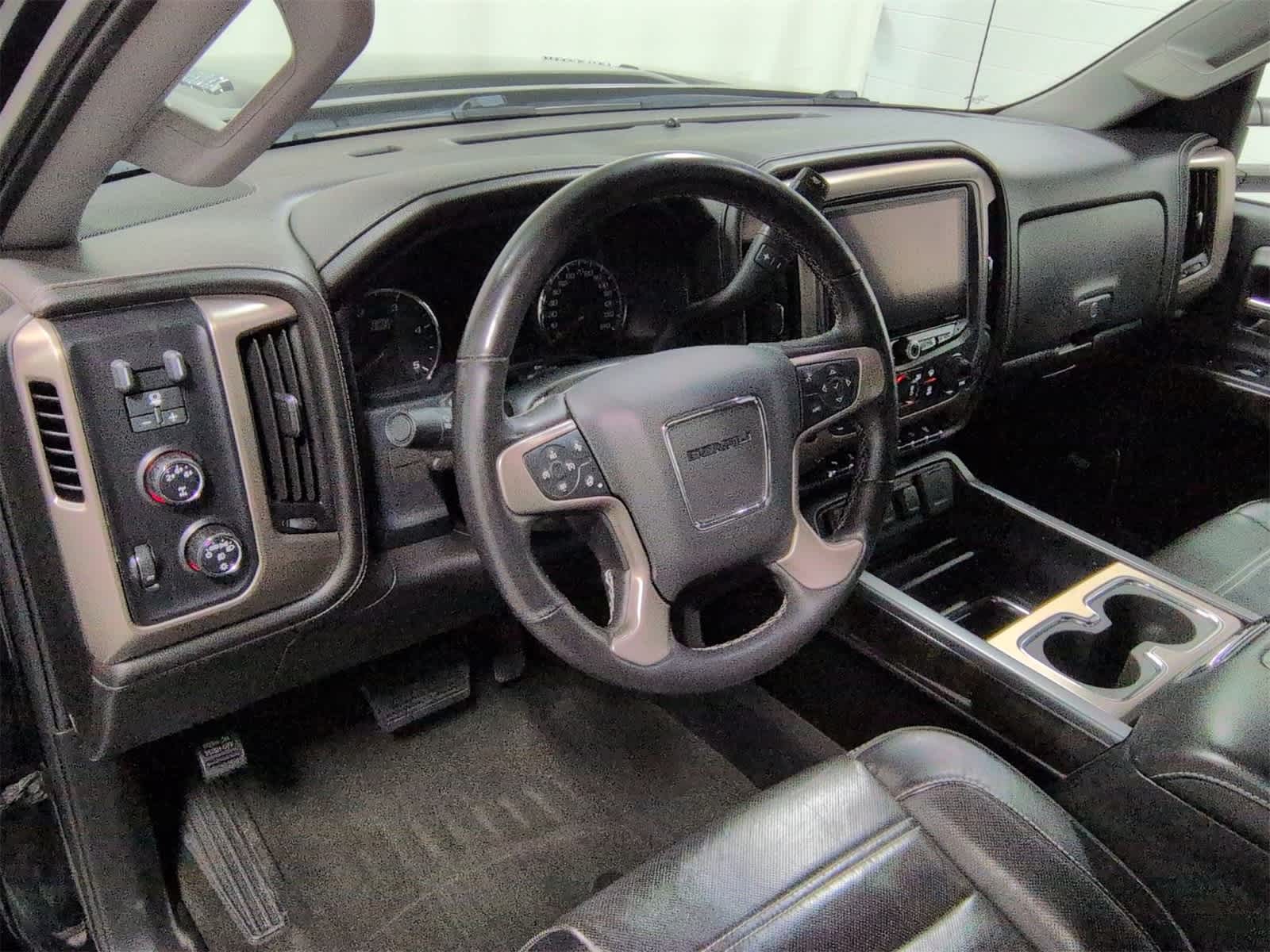 Thumbnail: 2015 GMC Sierra 2500 - 10