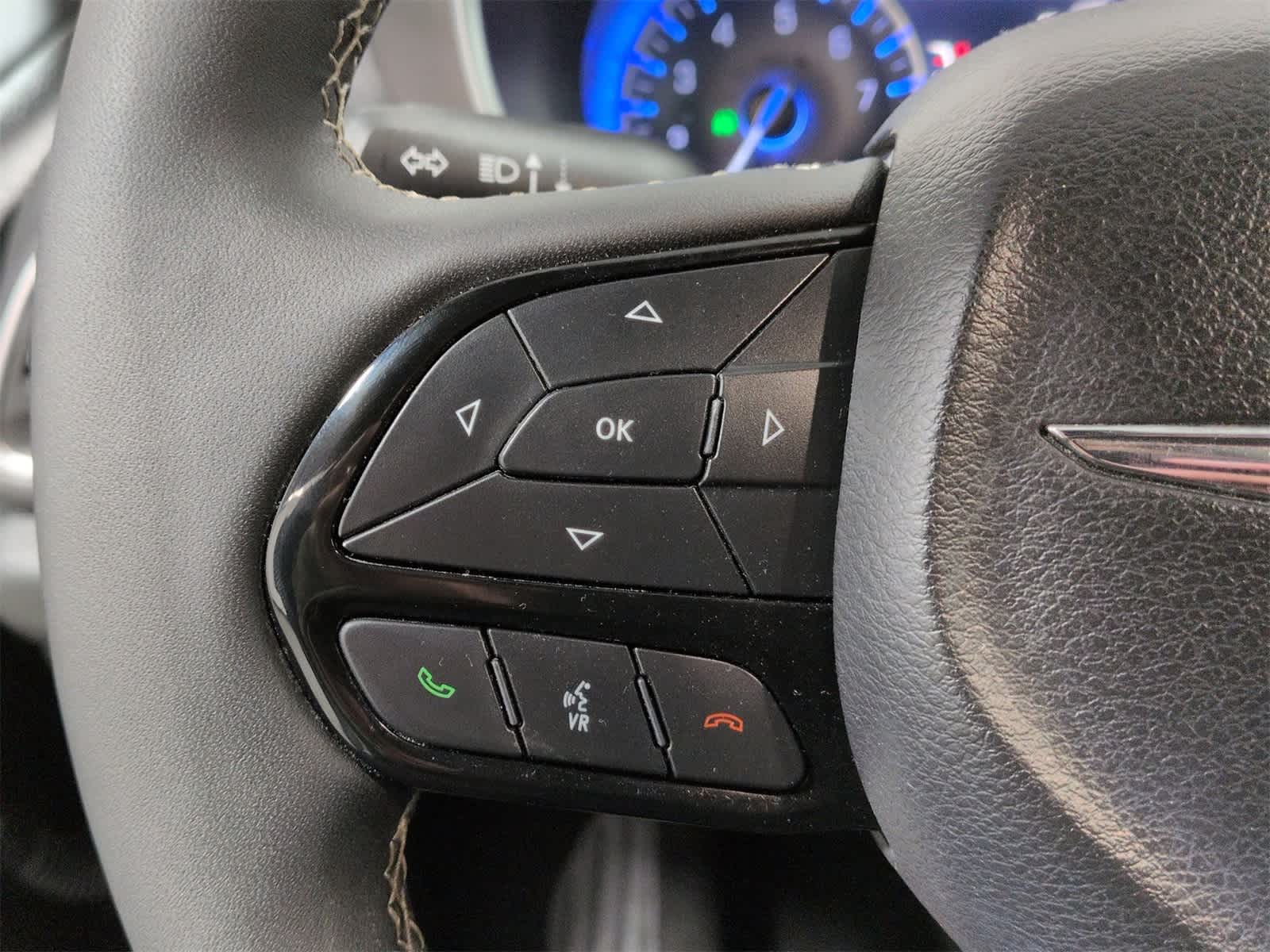 Thumbnail: 2025 Chrysler Pacifica - 26