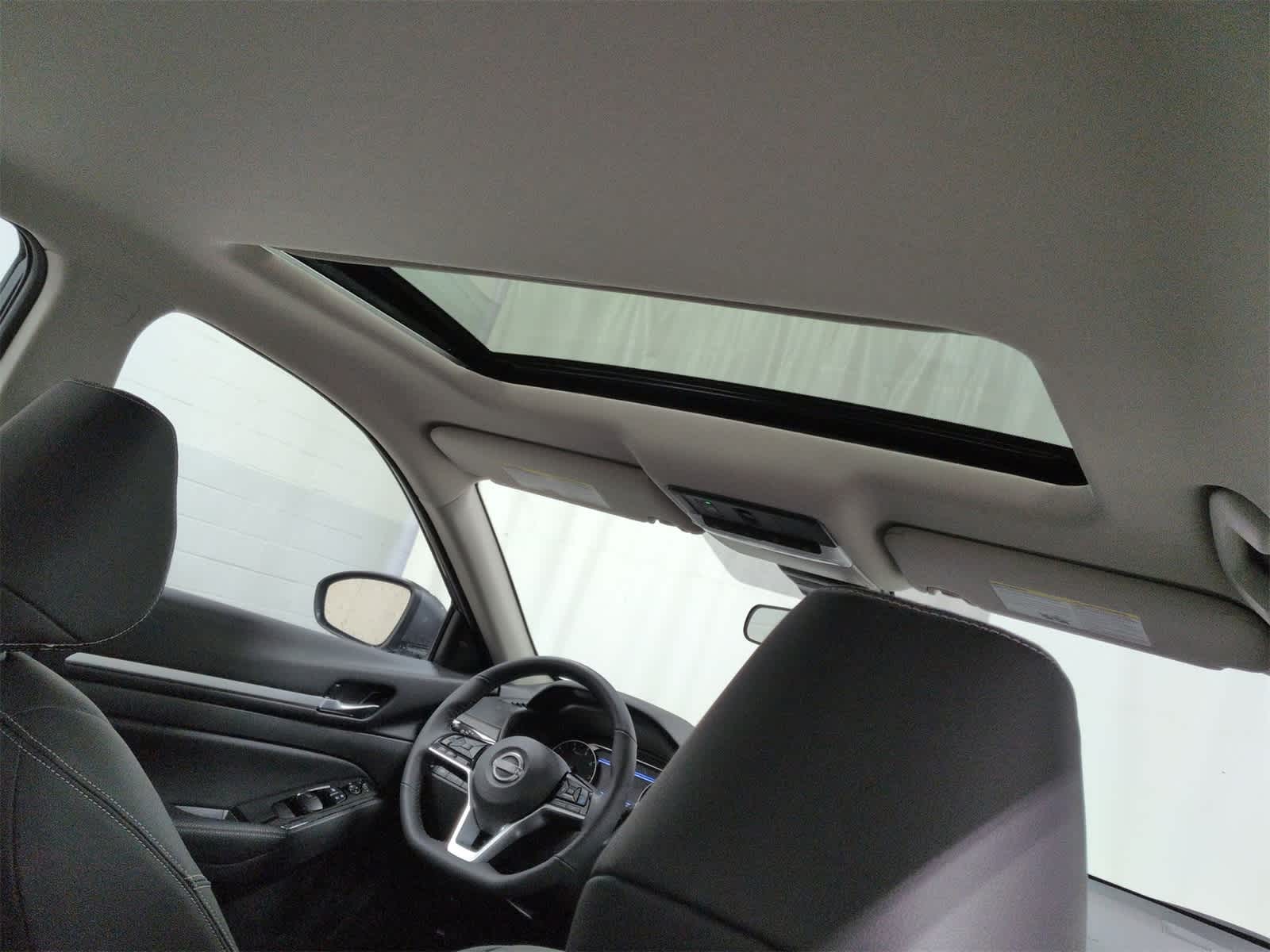 Thumbnail: 2025 Nissan Altima - 23