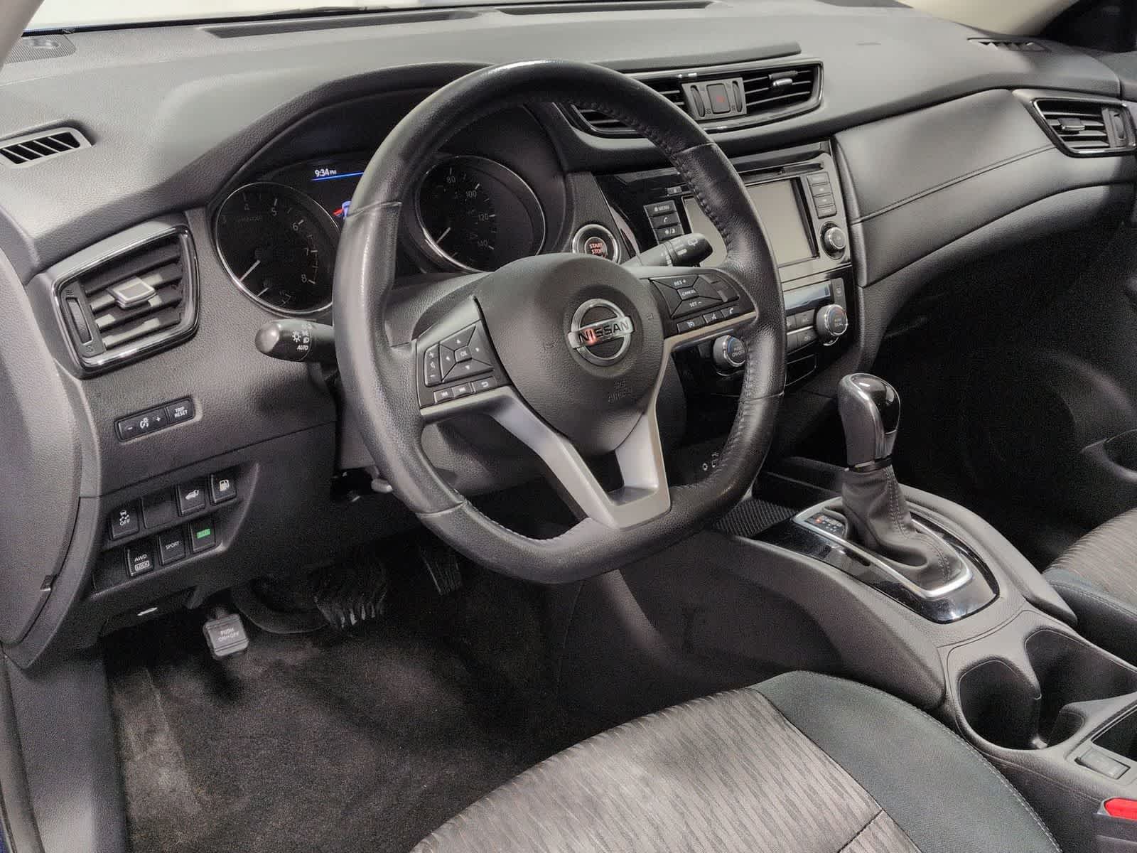 Thumbnail: 2018 Nissan Rogue - 9