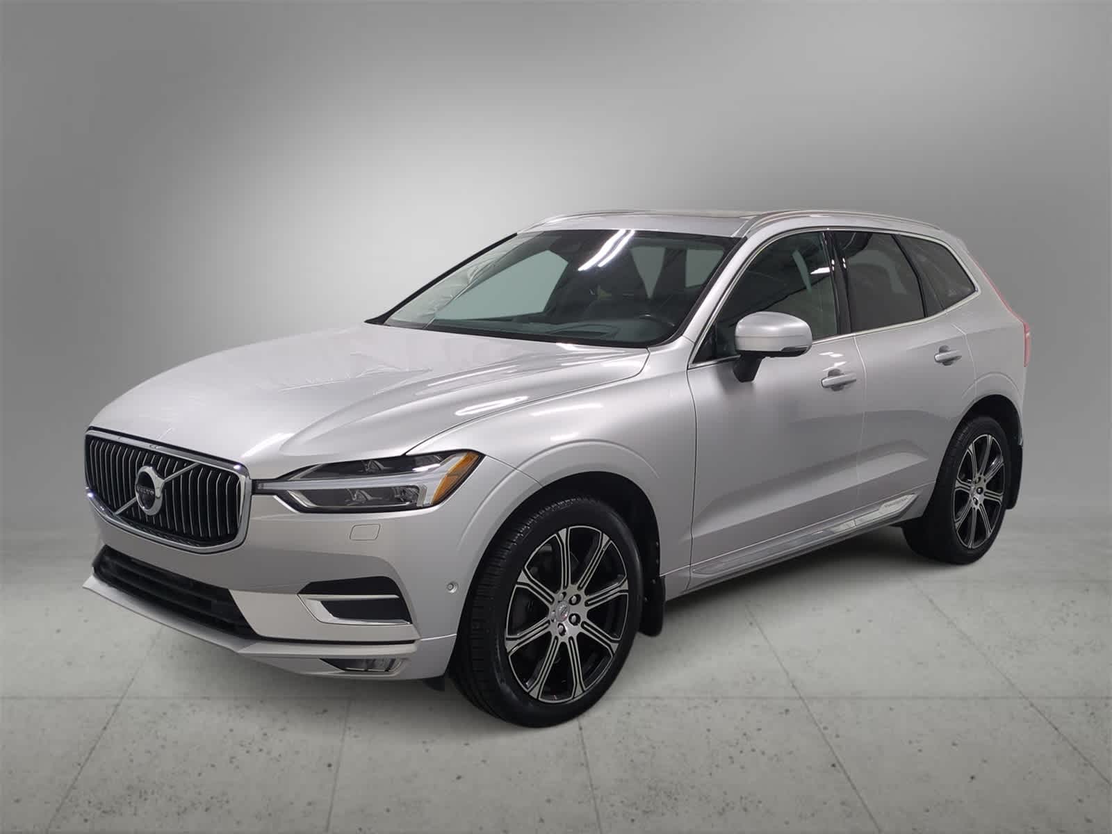 Thumbnail: 2018 Volvo XC60 - 4