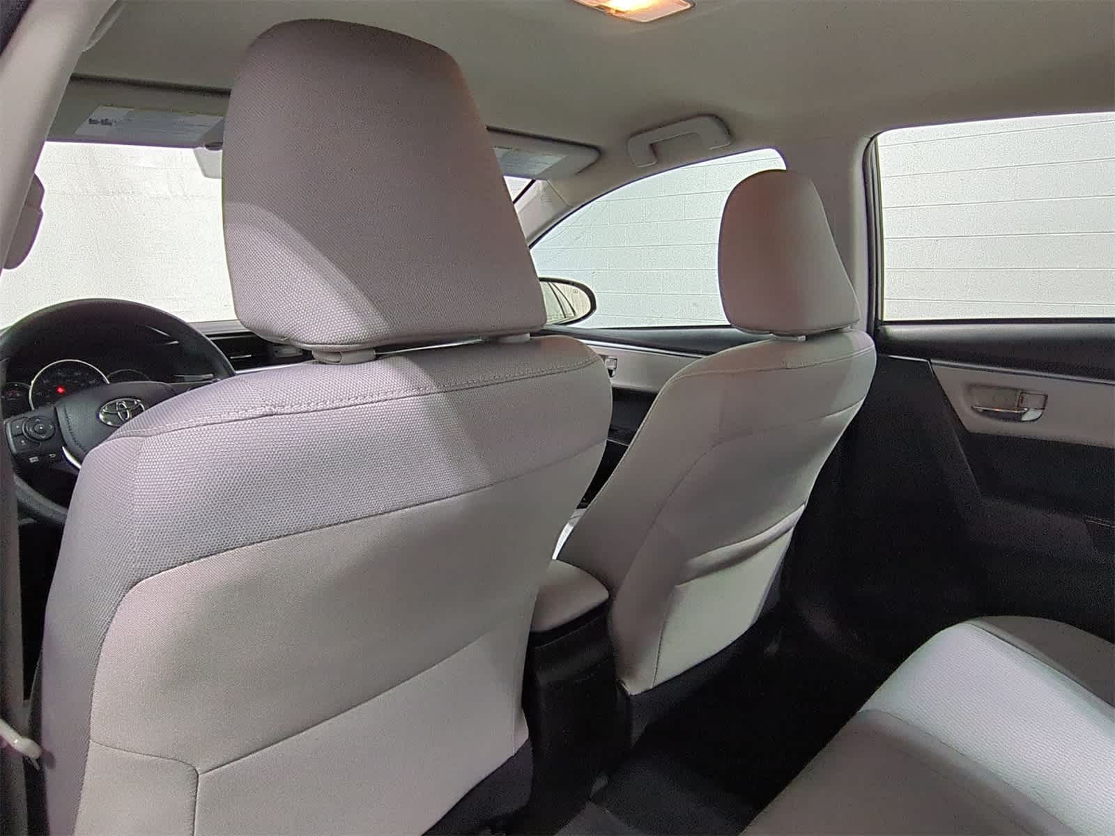 Thumbnail: 2016 Toyota Corolla - 18