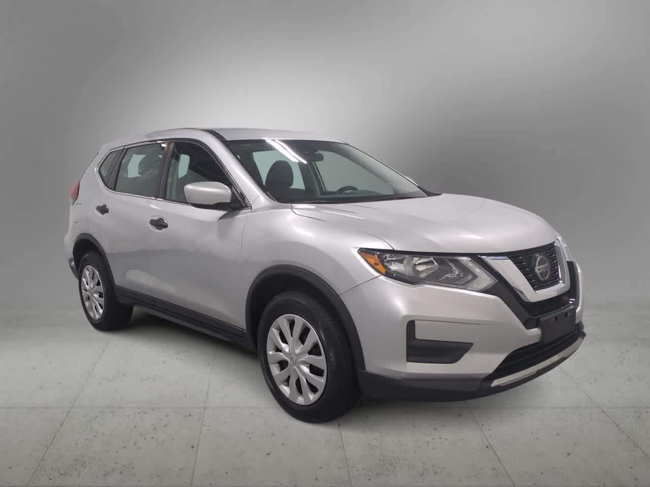 2020 Nissan Rogue S photo 2