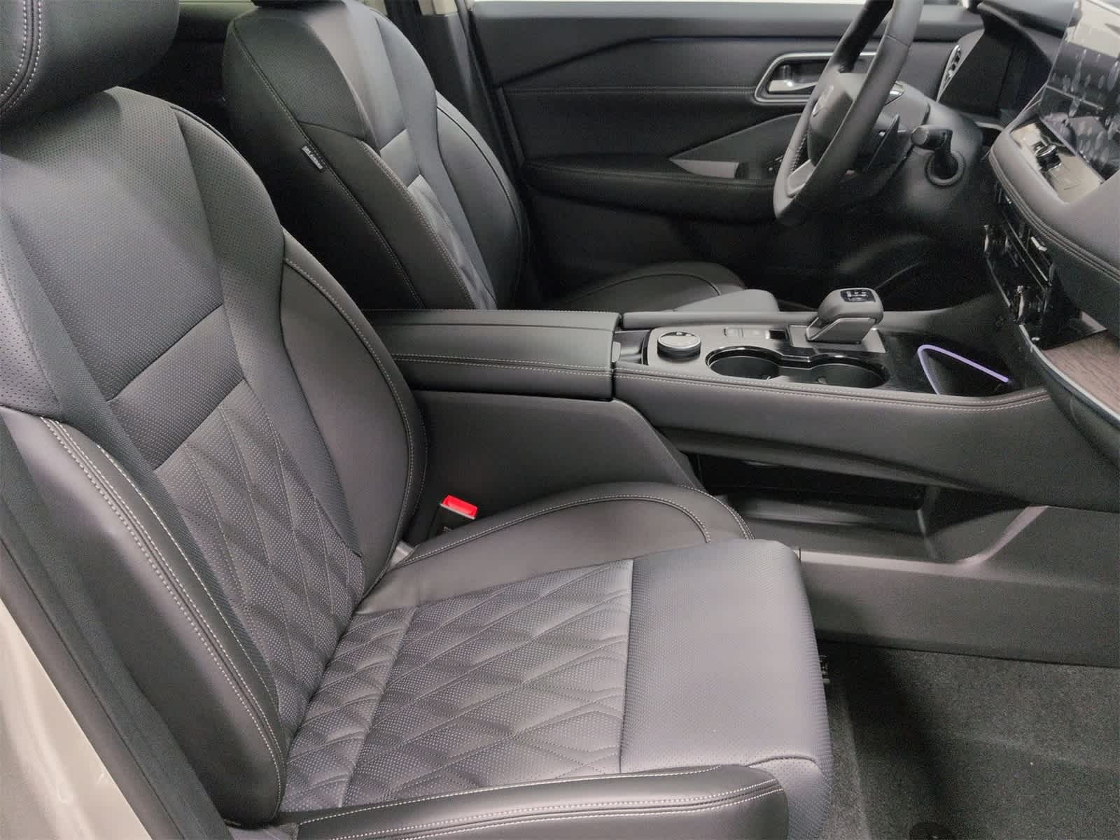 Thumbnail: 2026 Nissan Rogue - 24