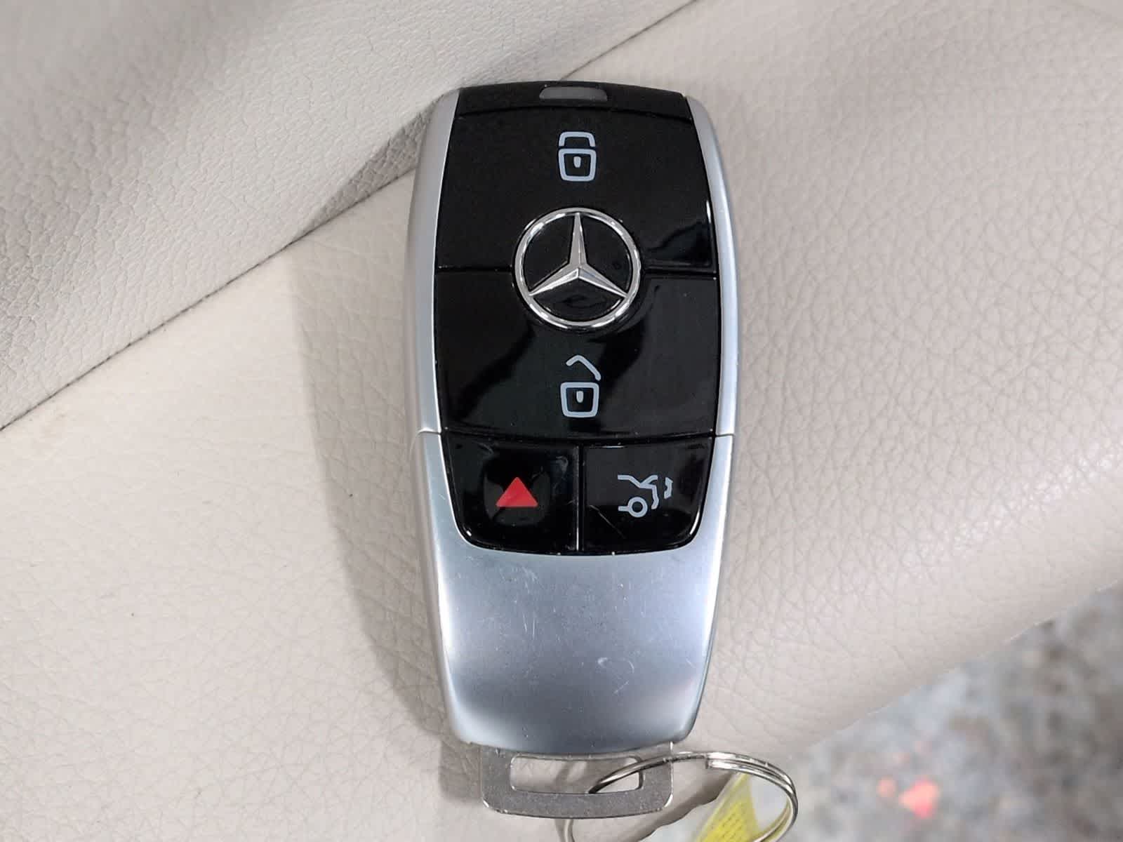 Thumbnail: 2021 Mercedes-Benz E-Class - 38