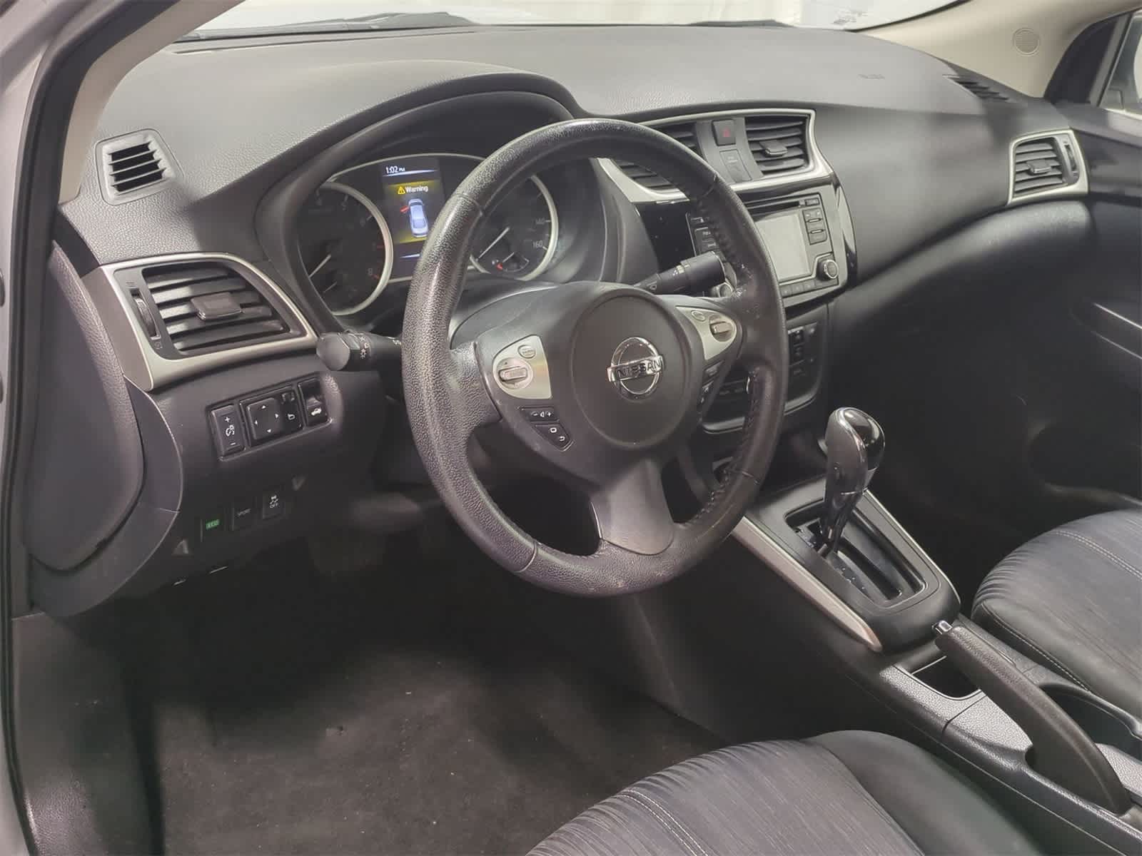 Thumbnail: 2018 Nissan Sentra - 10