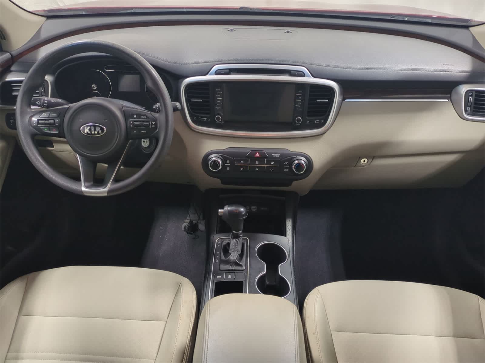 Thumbnail: 2017 Kia Sorento - 16