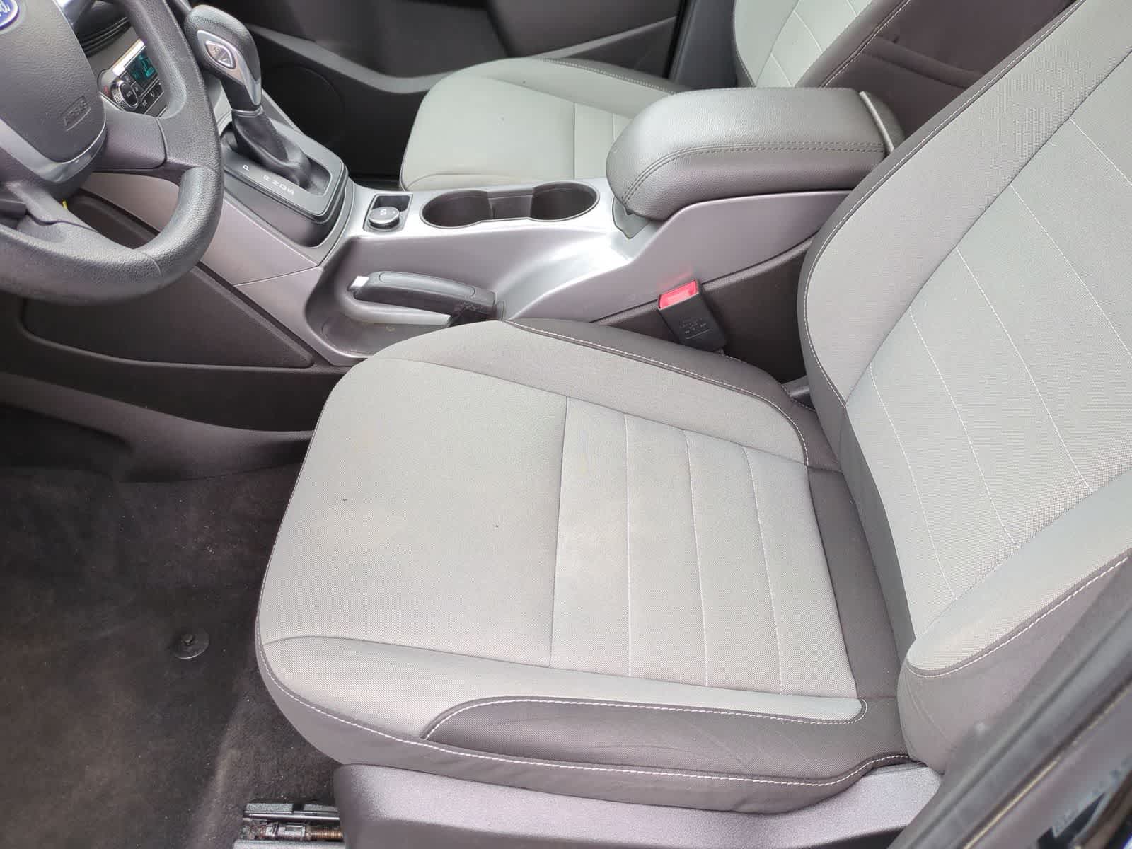 Thumbnail: 2016 Ford Escape - 16