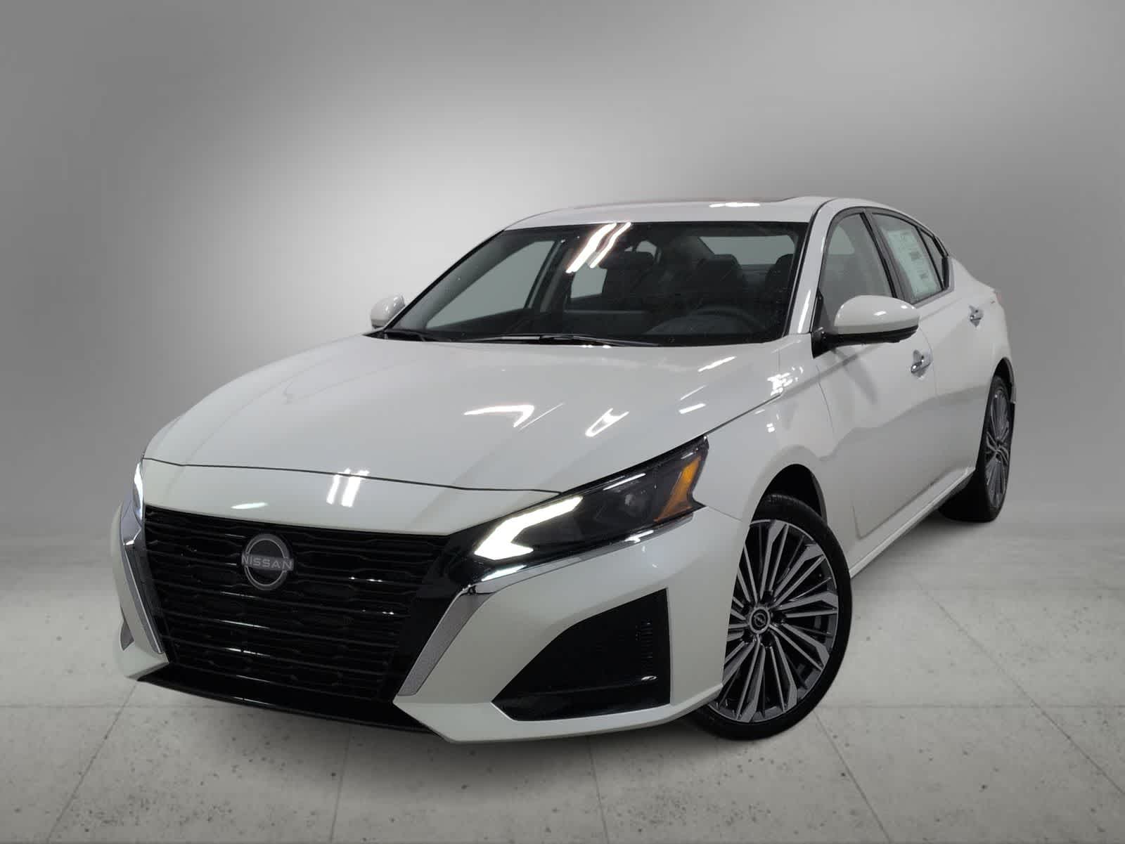 2025 Nissan Altima Sedan 