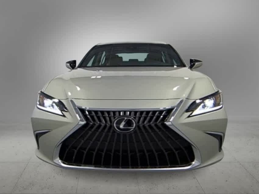 Thumbnail: 2023 Lexus ES - 3