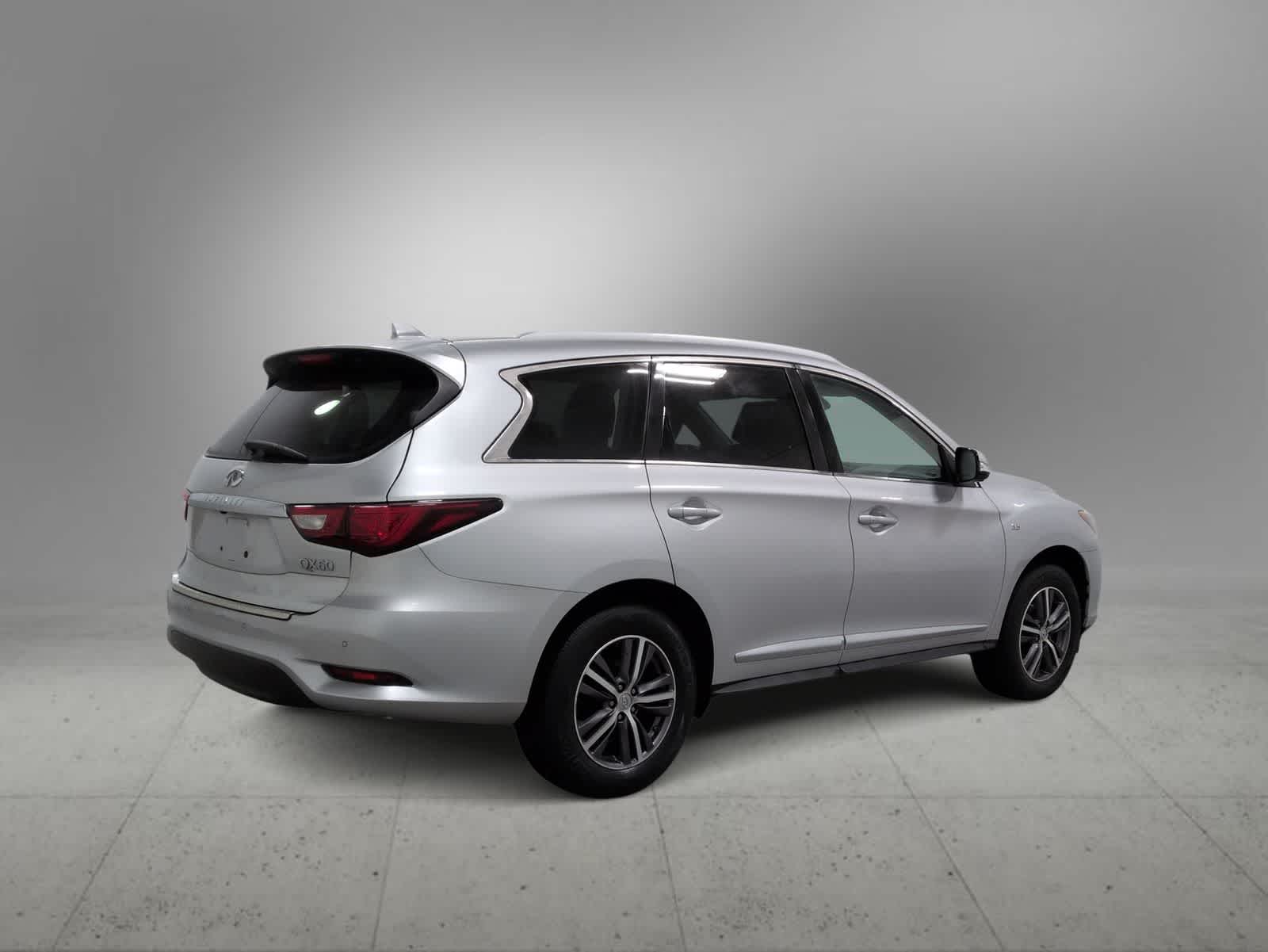 Thumbnail: 2018 INFINITI QX60 - 8