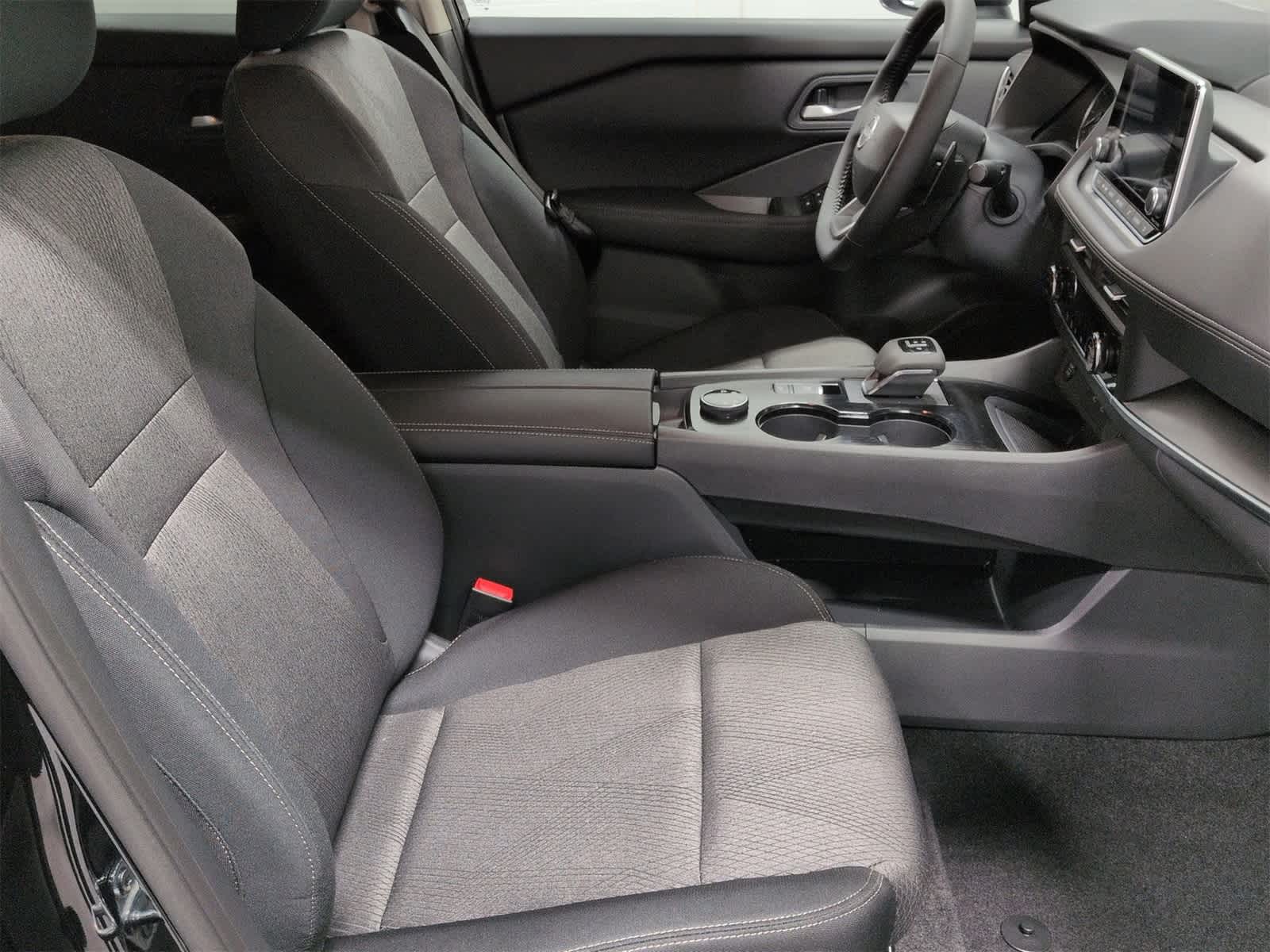 Thumbnail: 2026 Nissan Rogue - 14