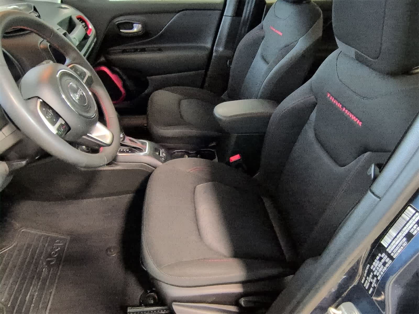 Thumbnail: 2023 Jeep Renegade - 17