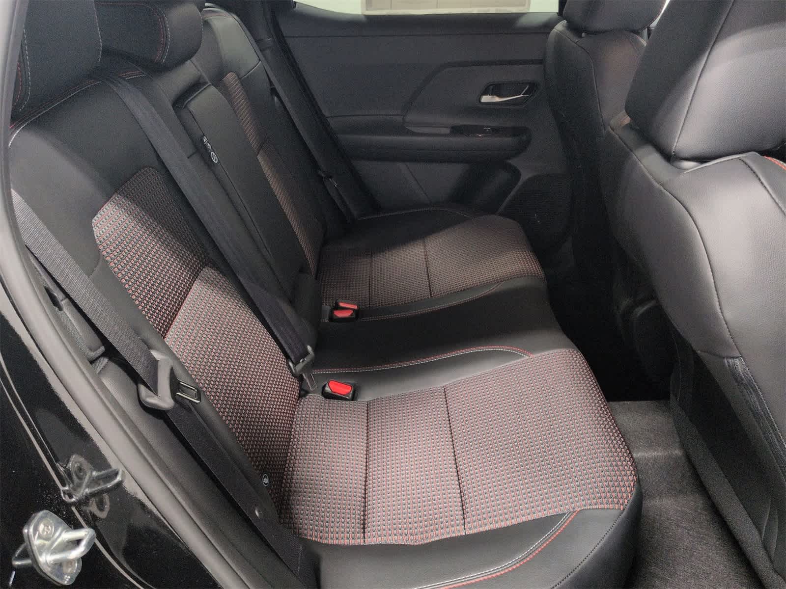 Thumbnail: 2026 Nissan Kicks - 21