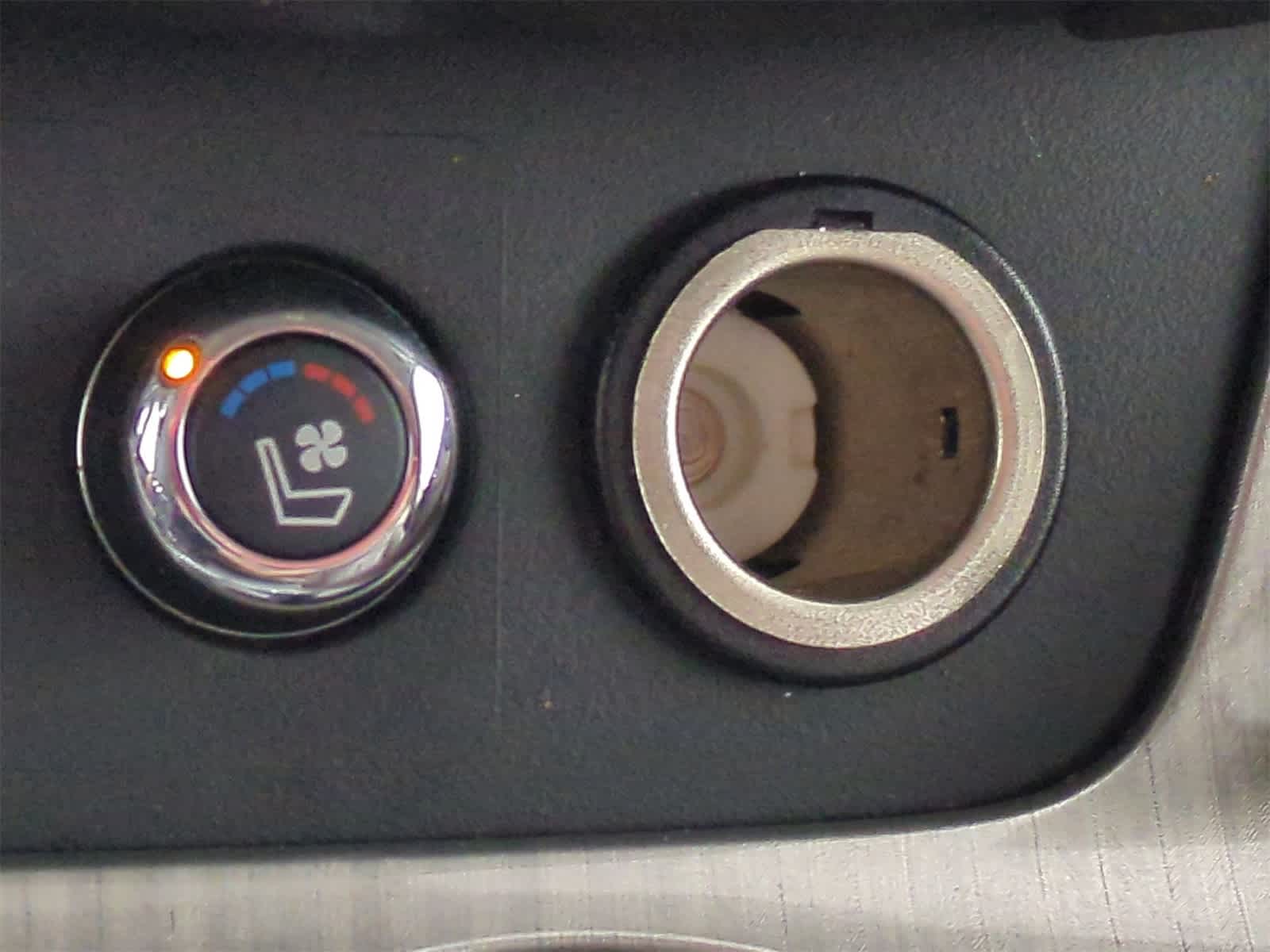 Thumbnail: 2016 Nissan Murano - 30