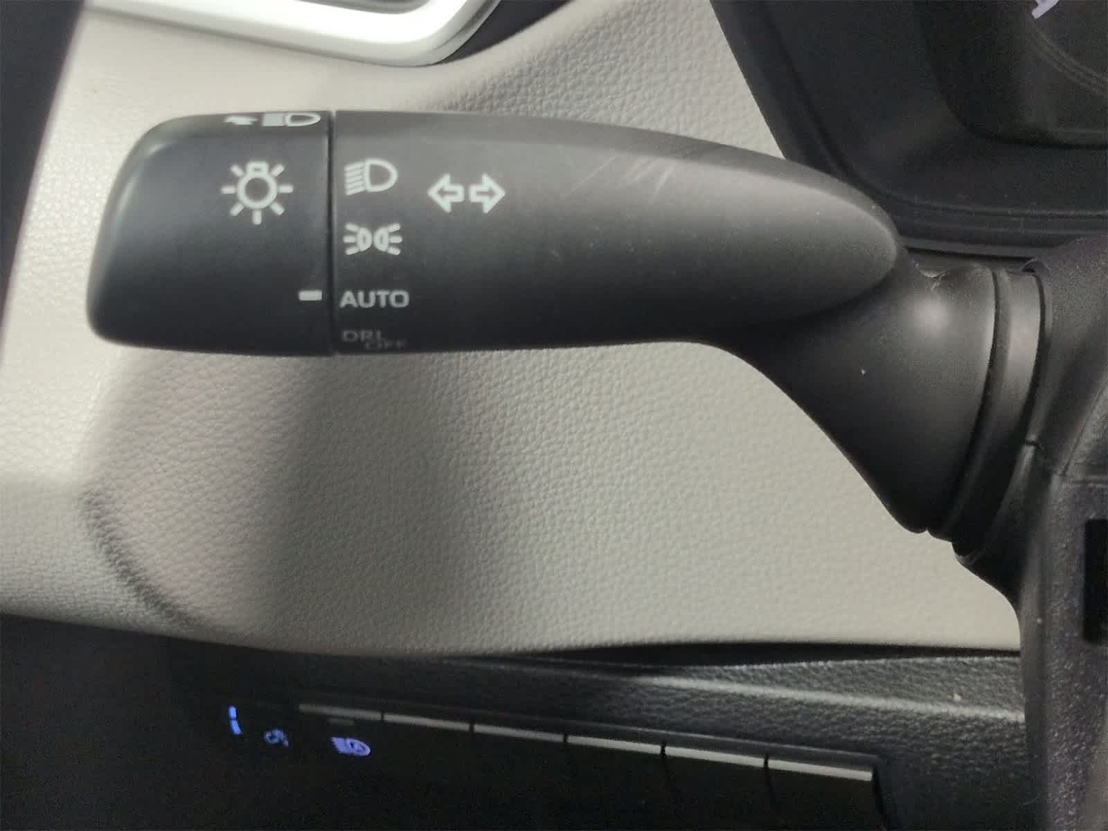 Thumbnail: 2022 Toyota Corolla - 27