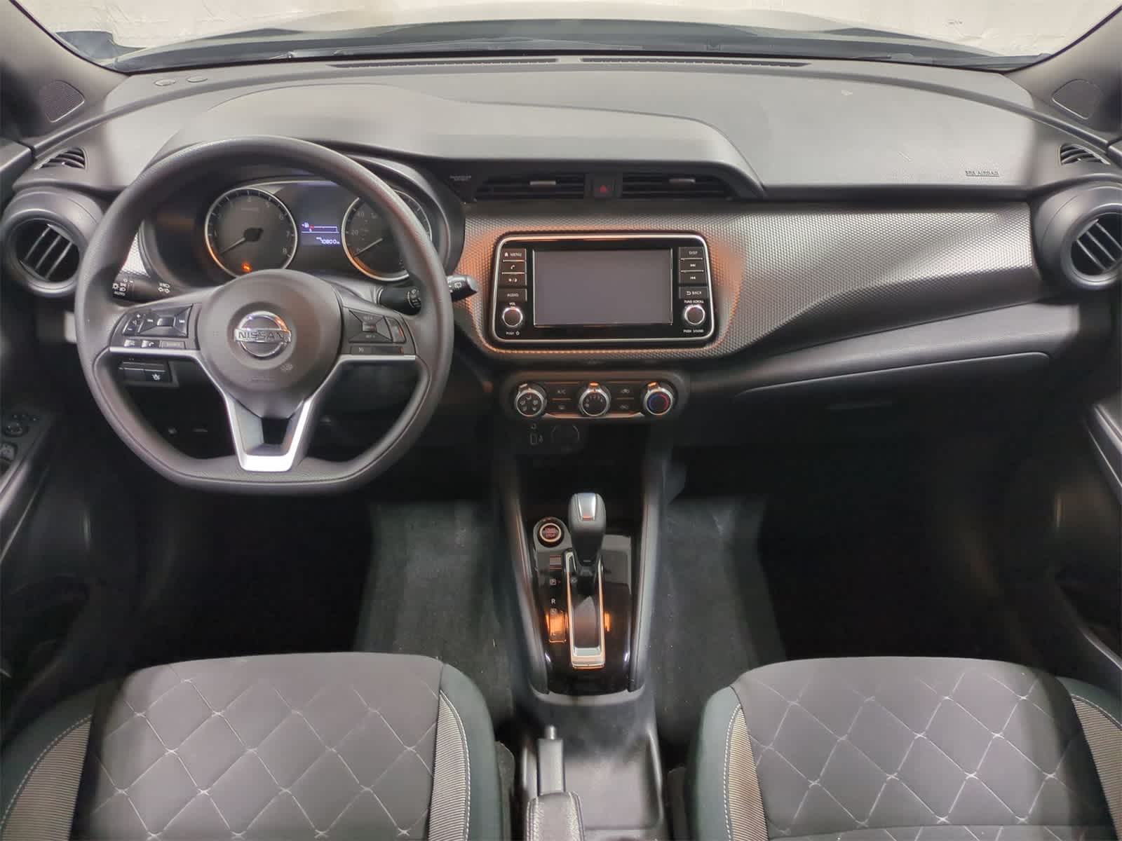 Thumbnail: 2020 Nissan Kicks - 16