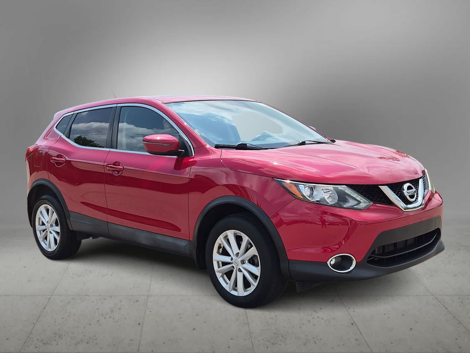 Used 2017 Nissan Qashqai SV with VIN JN1BJ1CR3HW108646 for sale in Farmington, MI