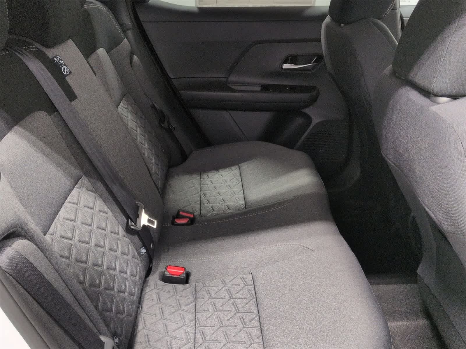 Thumbnail: 2026 Nissan Kicks - 21