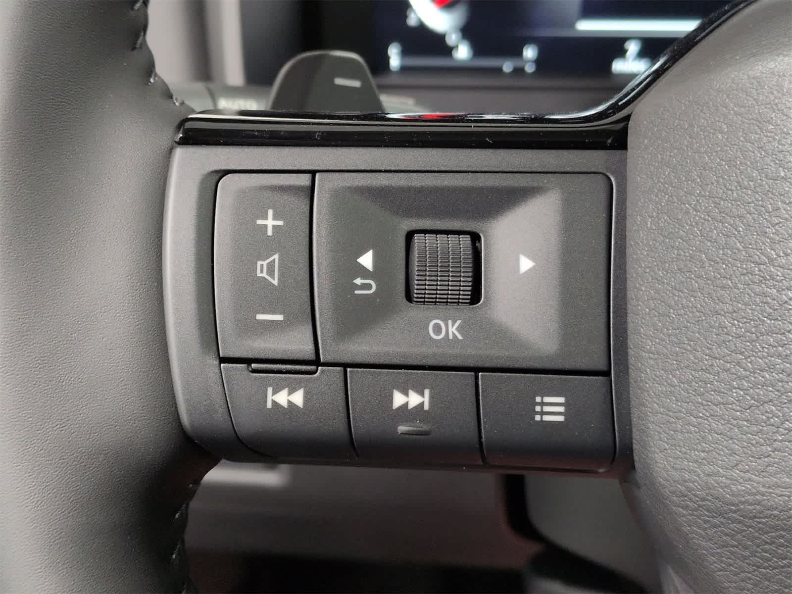 Thumbnail: 2026 Nissan Rogue - 26