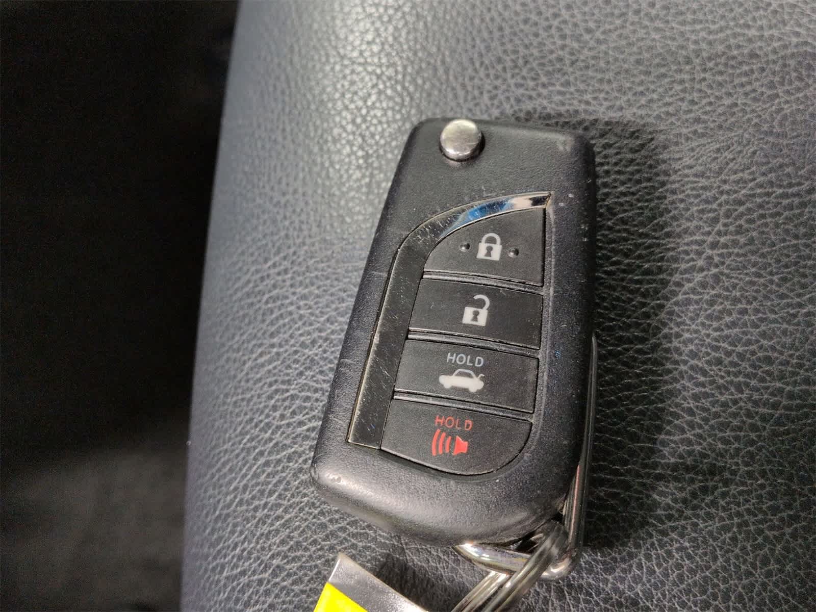 Thumbnail: 2019 Toyota Camry - 33