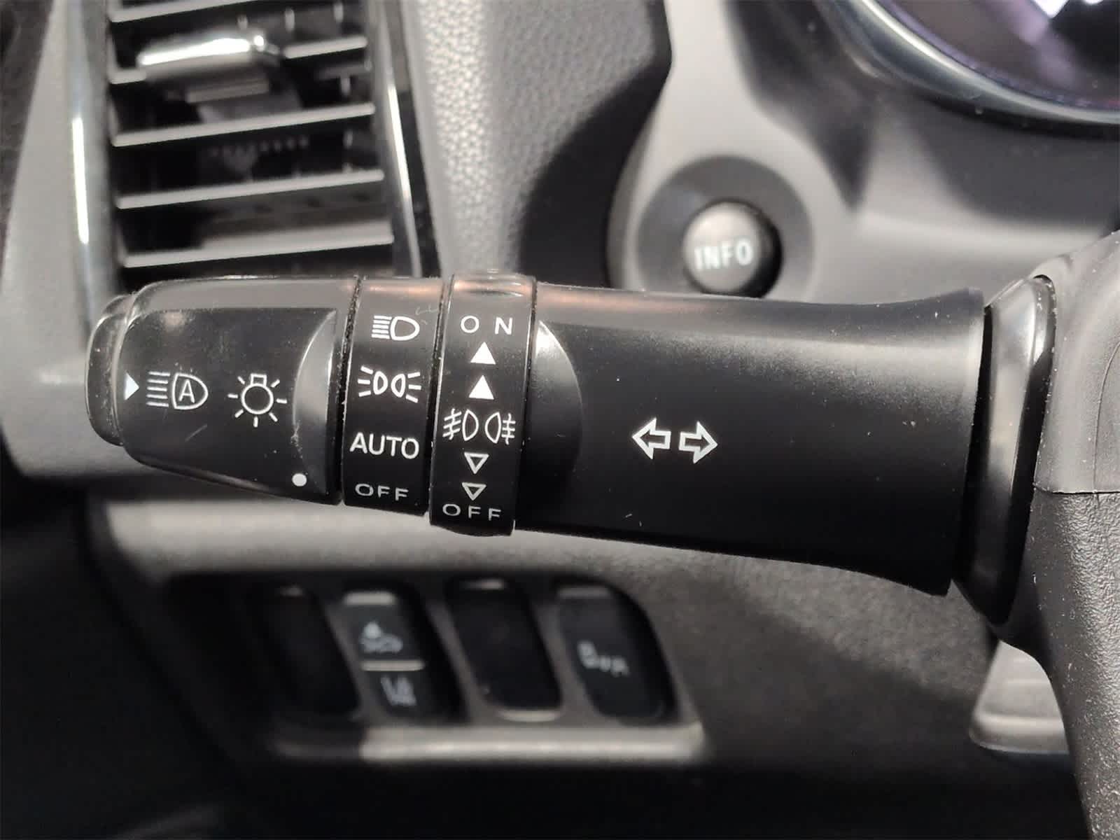 Thumbnail: 2020 Mitsubishi Outlander Sport - 27