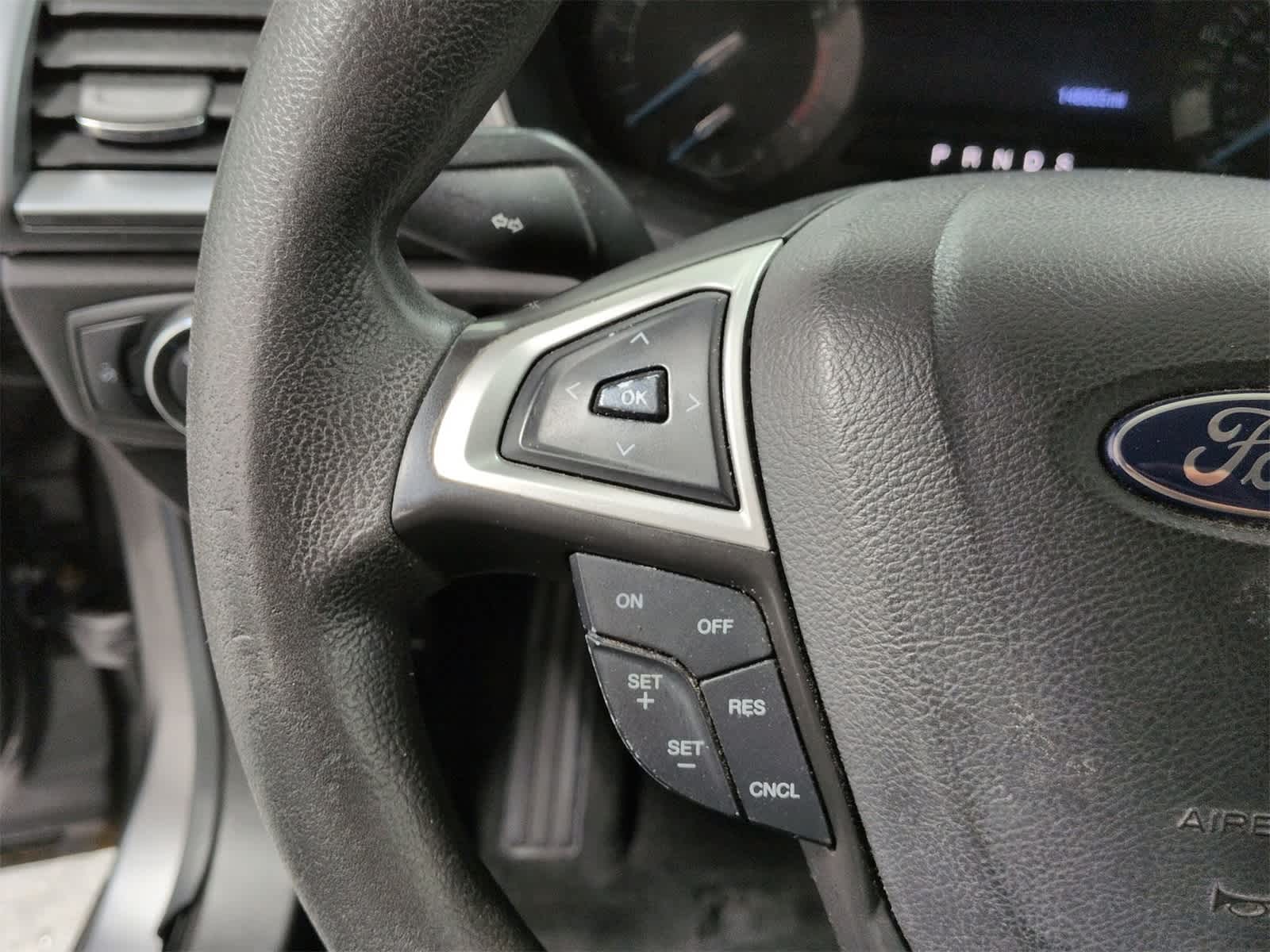 Thumbnail: 2013 Ford Fusion - 24