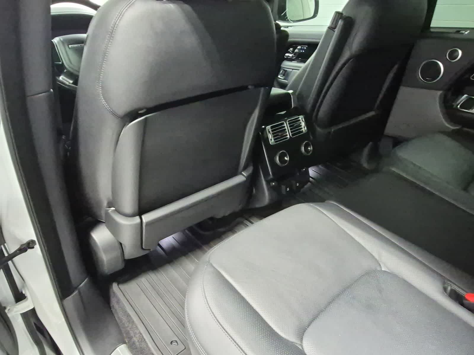 Thumbnail: 2018 Land Rover Range Rover - 18