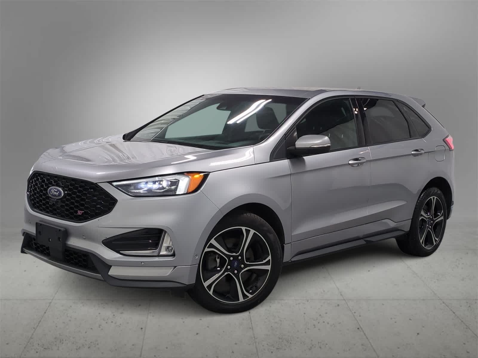 2020 Ford Edge ST's photo