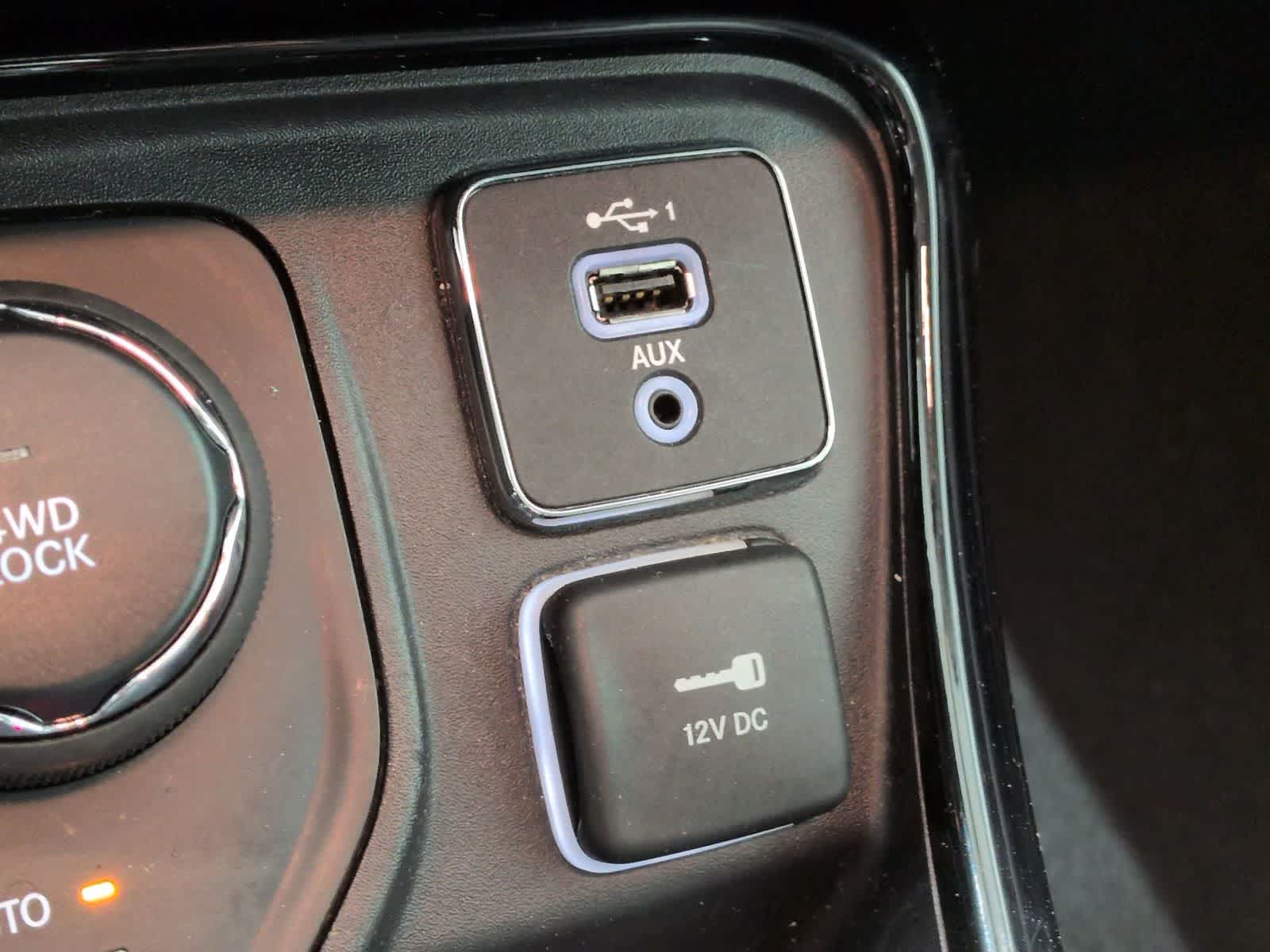 Thumbnail: 2020 Jeep Compass - 30