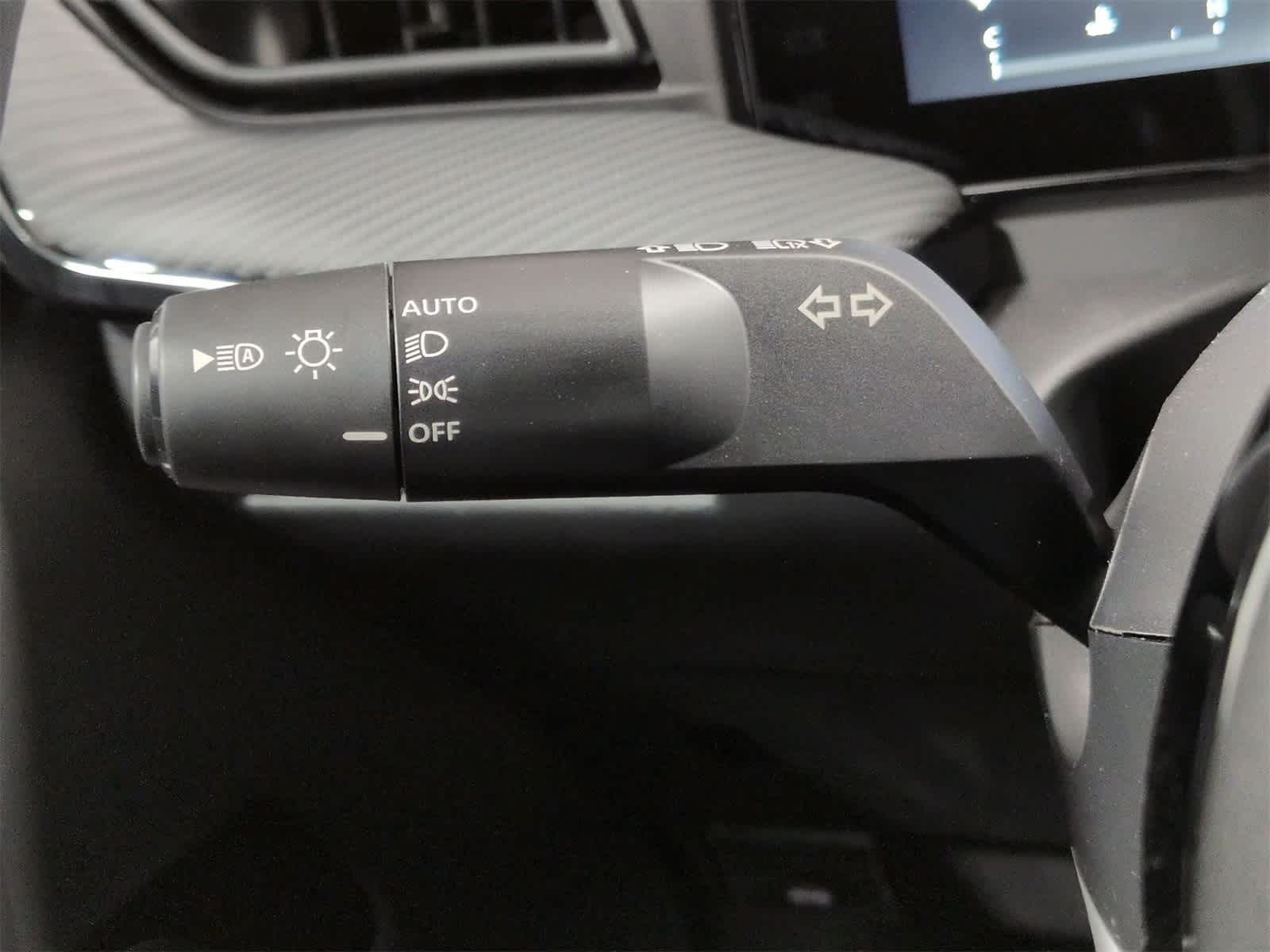 Thumbnail: 2026 Nissan Kicks - 27