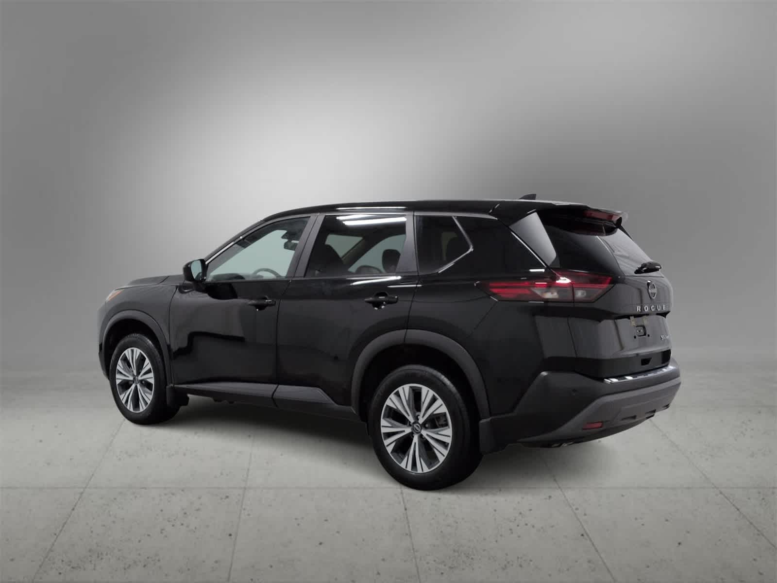 Thumbnail: 2023 Nissan Rogue - 6