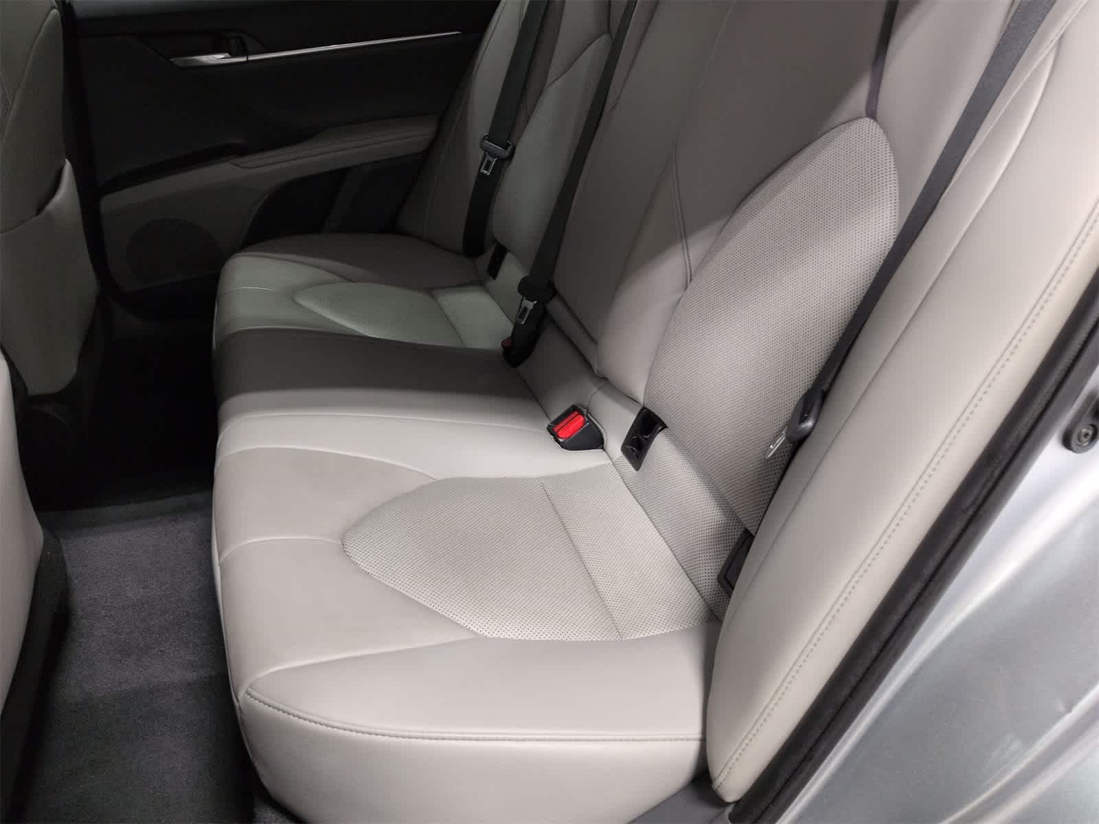 Thumbnail: 2022 Toyota Camry - 20